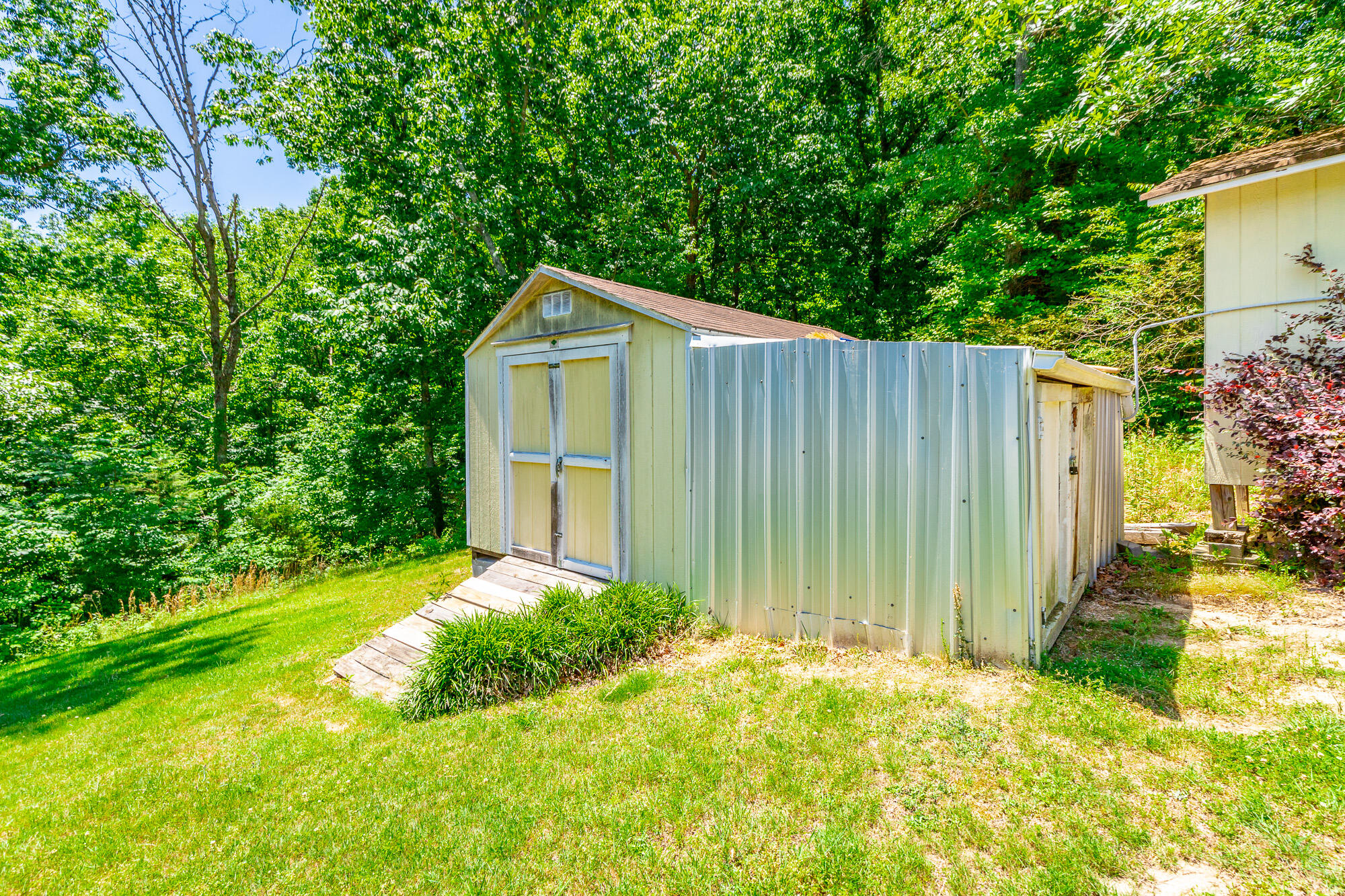 2361 Rolling Brook Drive NE