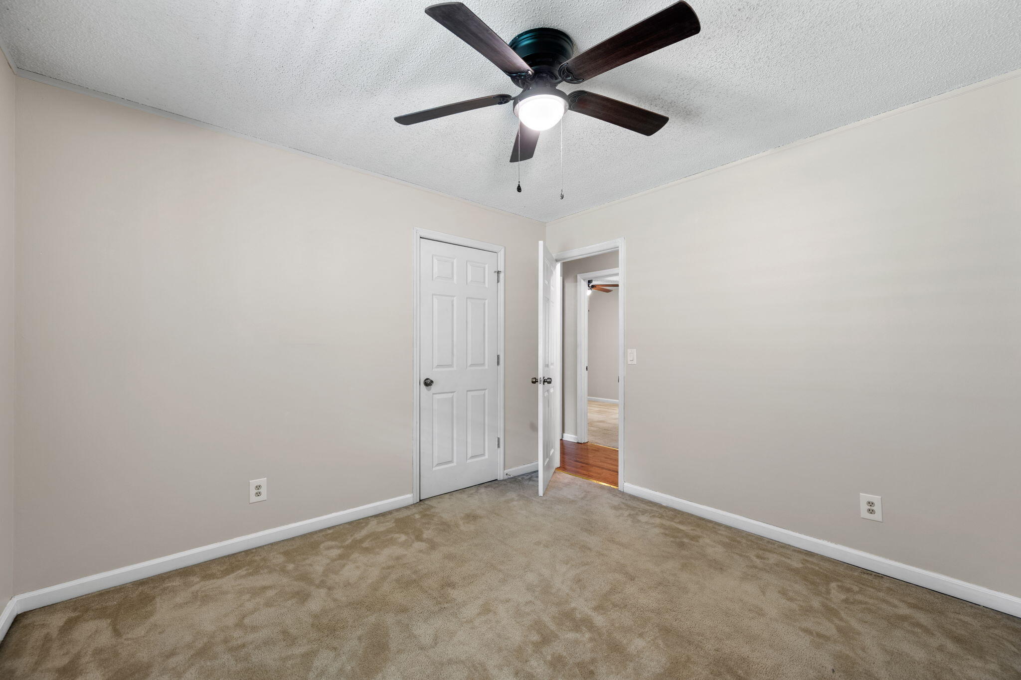 109 Peach Tree Circle NE