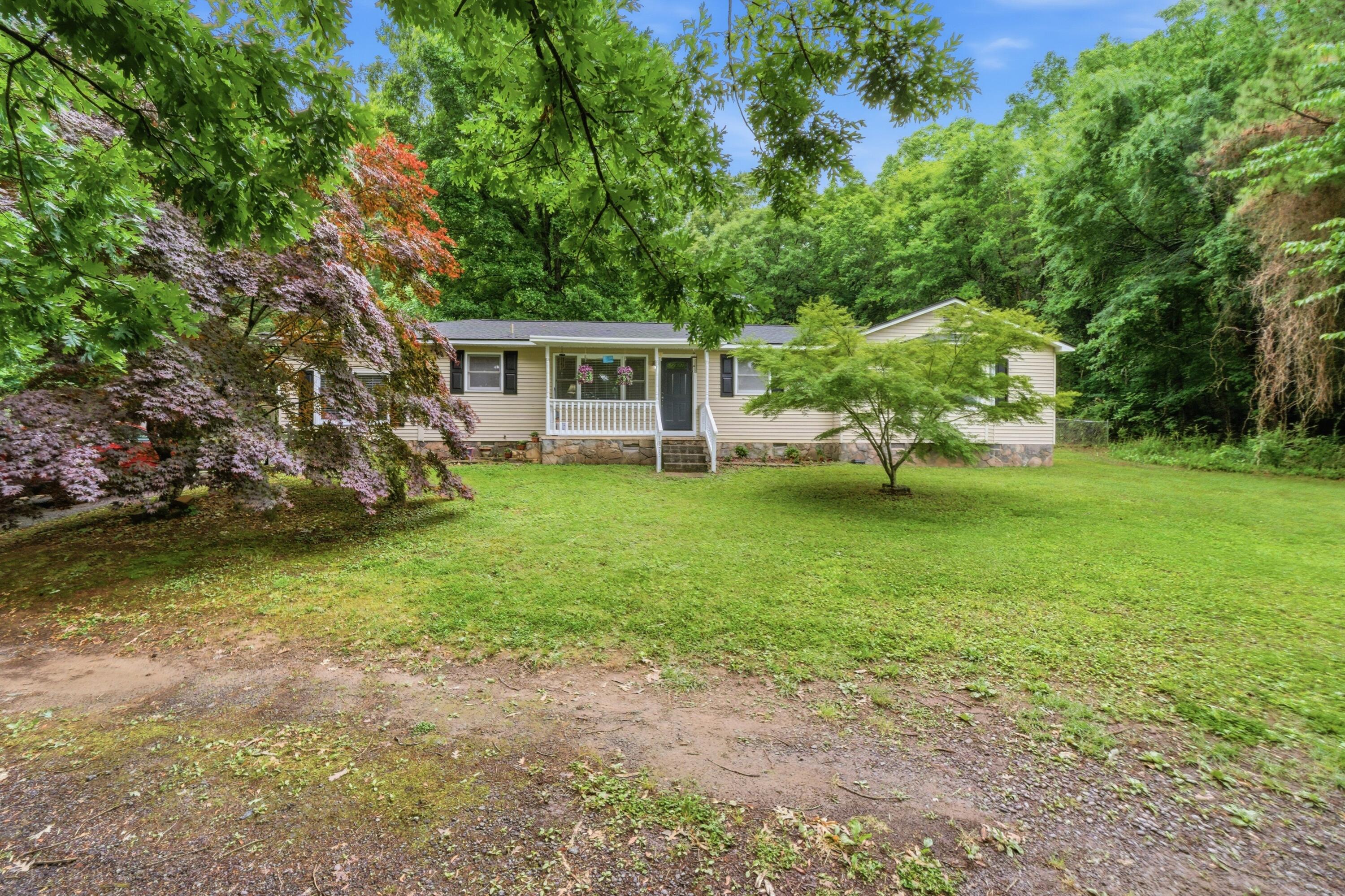 1873 Crow Valley Road NW
