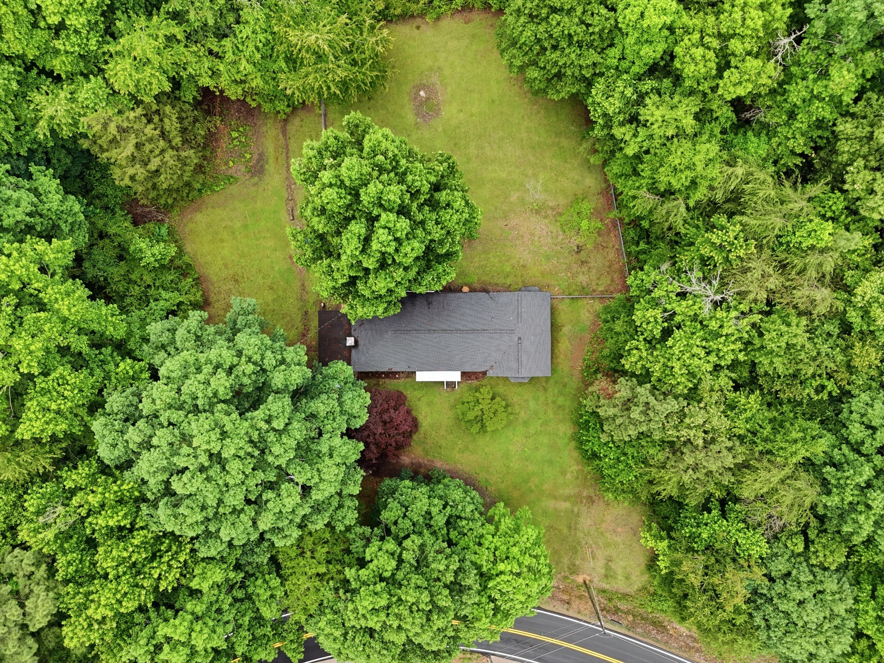 1873 Crow Valley Road NW