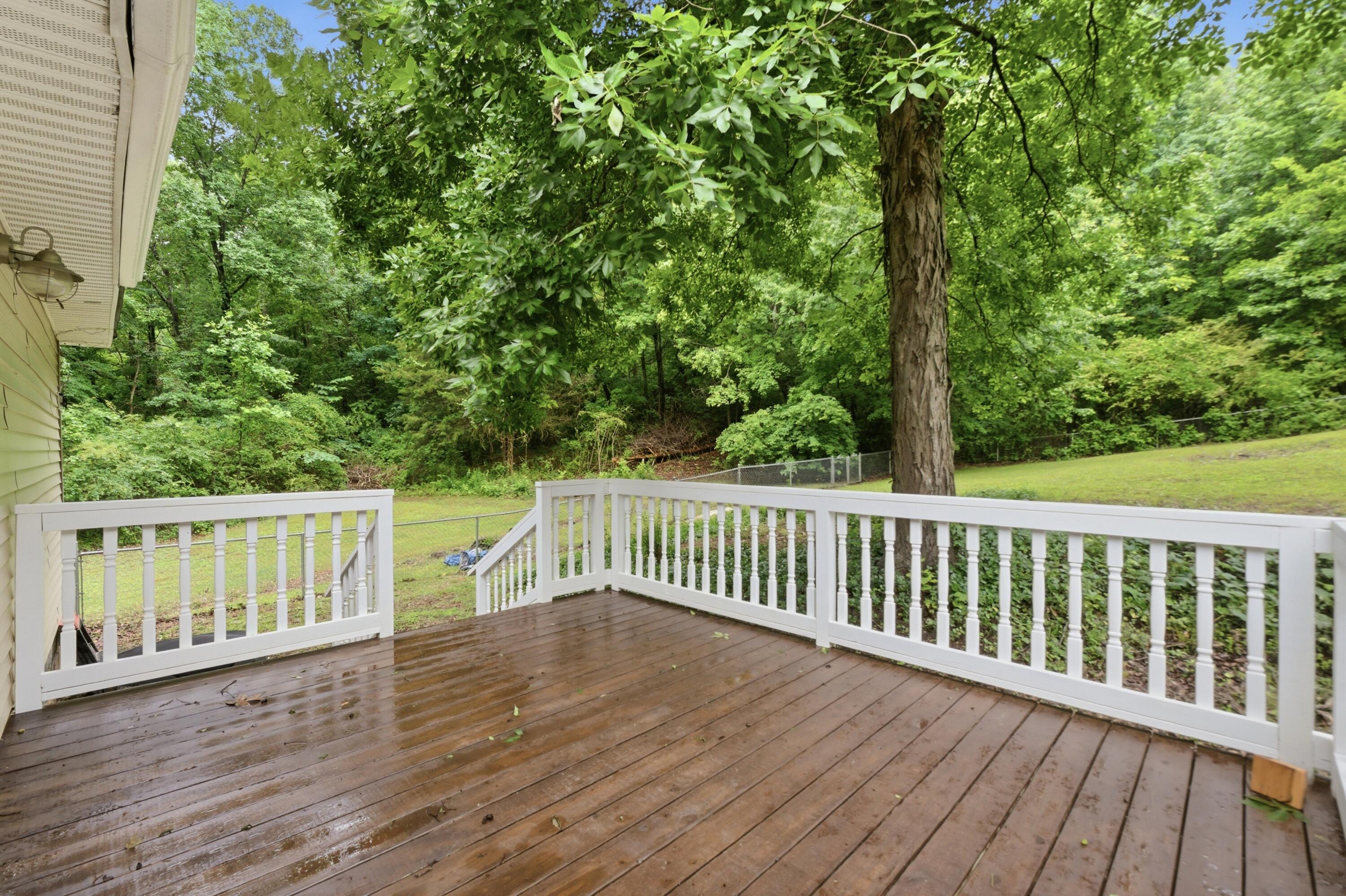 1873 Crow Valley Road NW