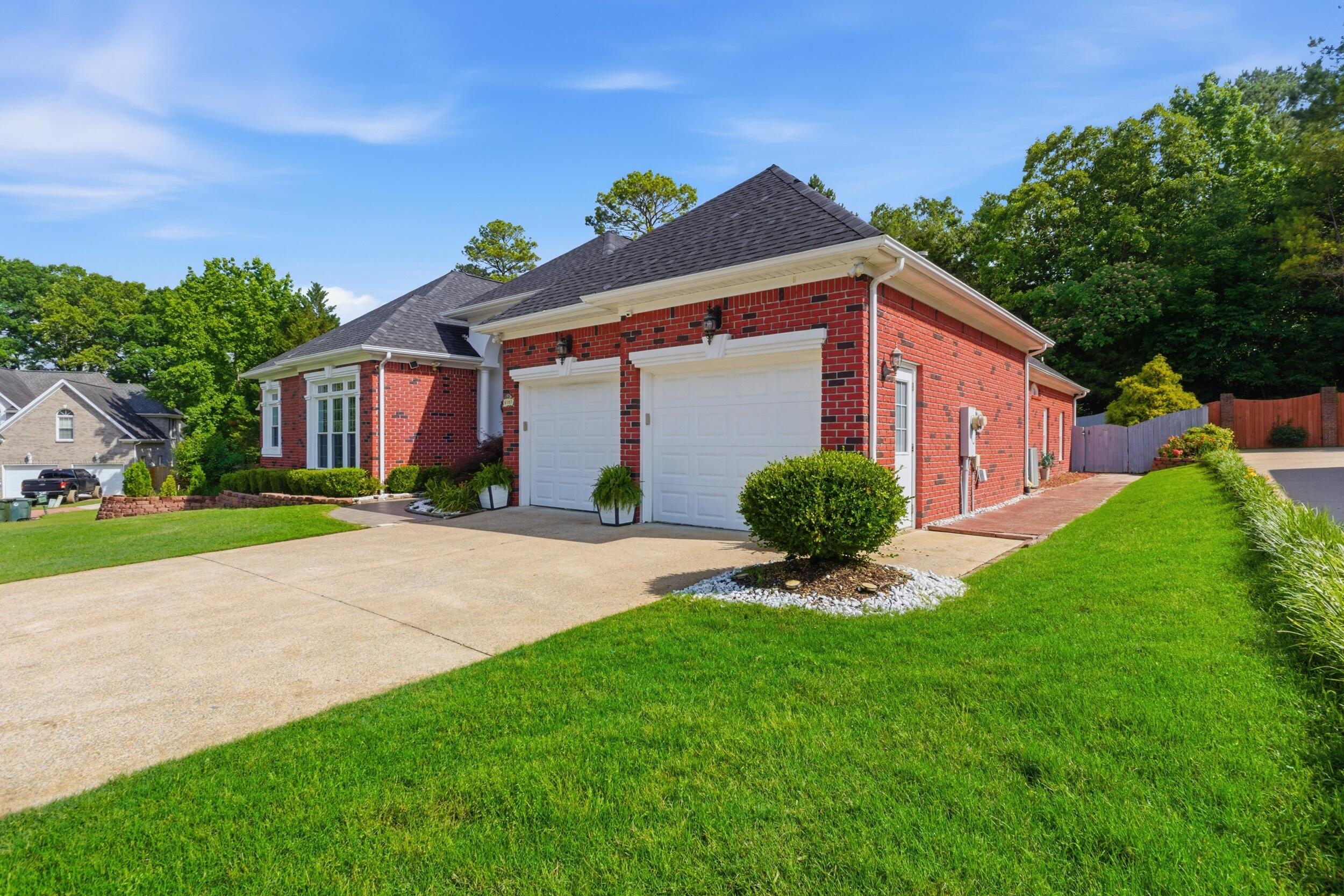 8107 Gatehouse Crossing