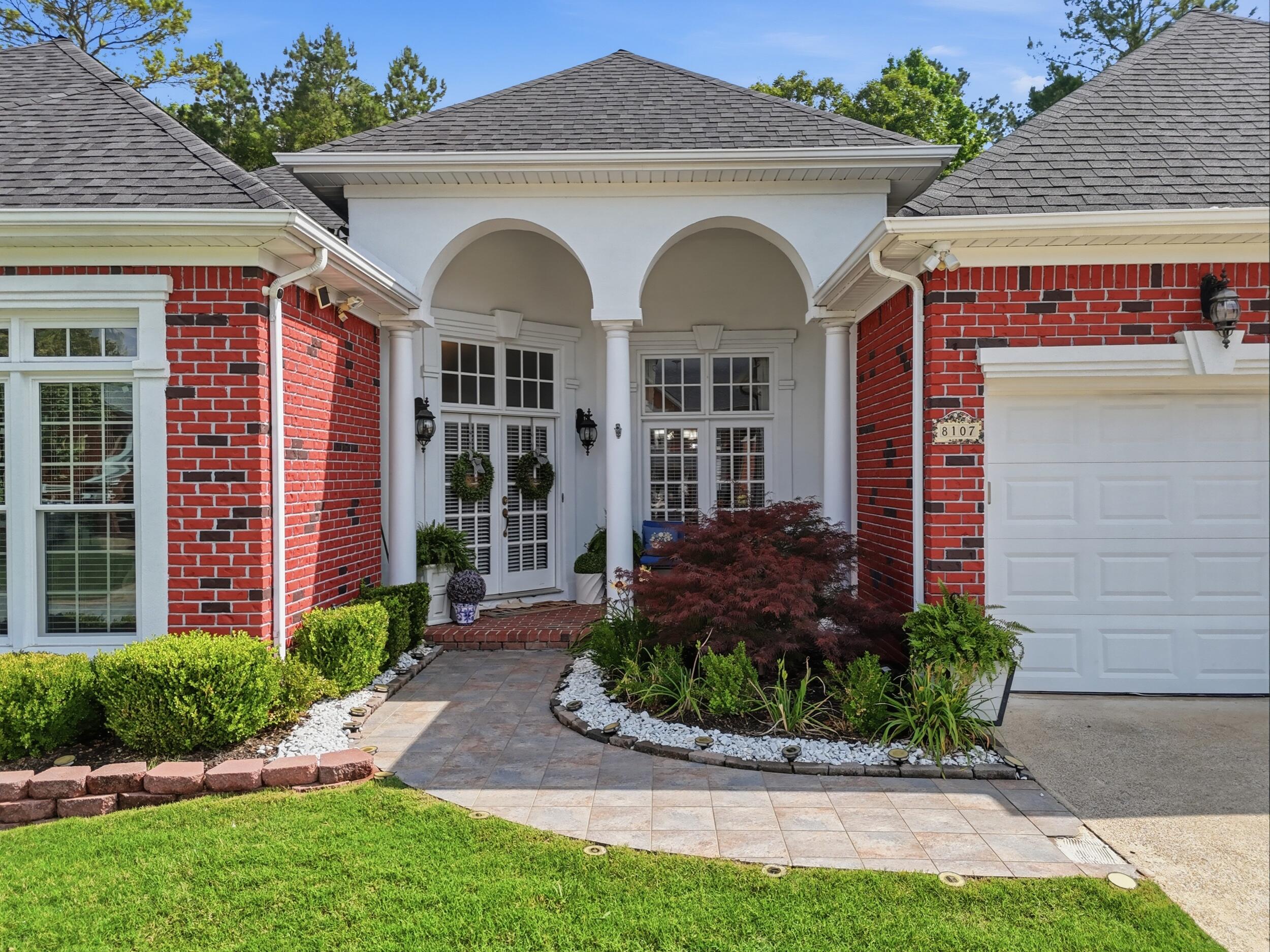 8107 Gatehouse Crossing