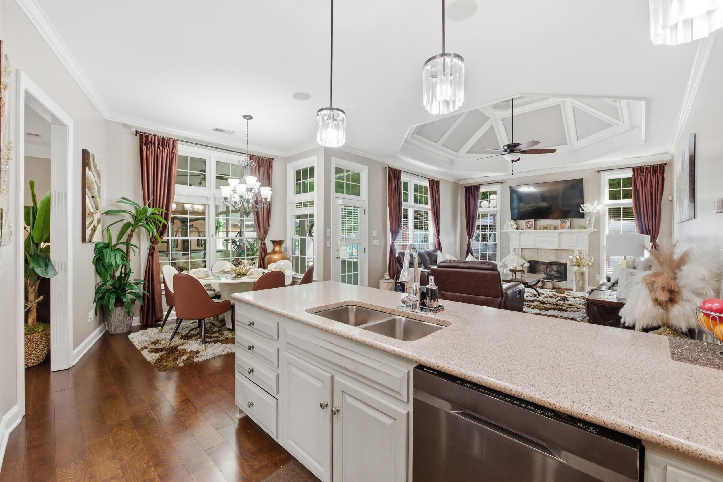 8107 Gatehouse Crossing