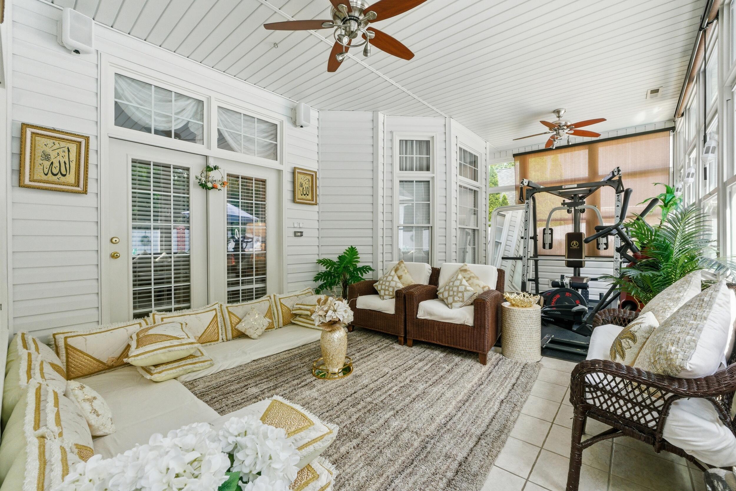 8107 Gatehouse Crossing