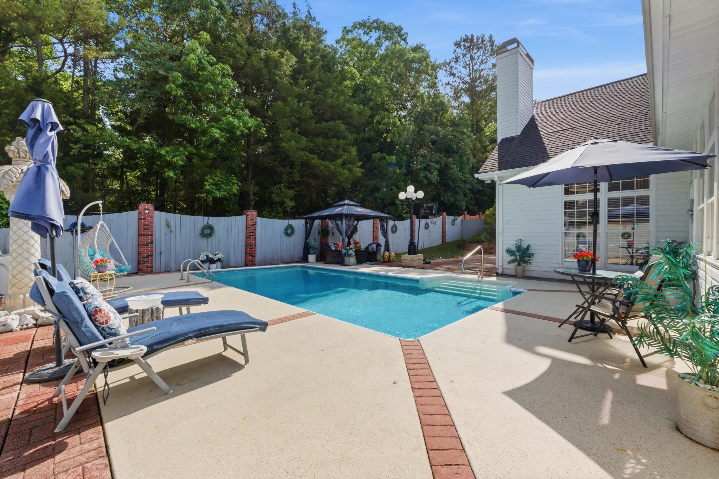 8107 Gatehouse Crossing