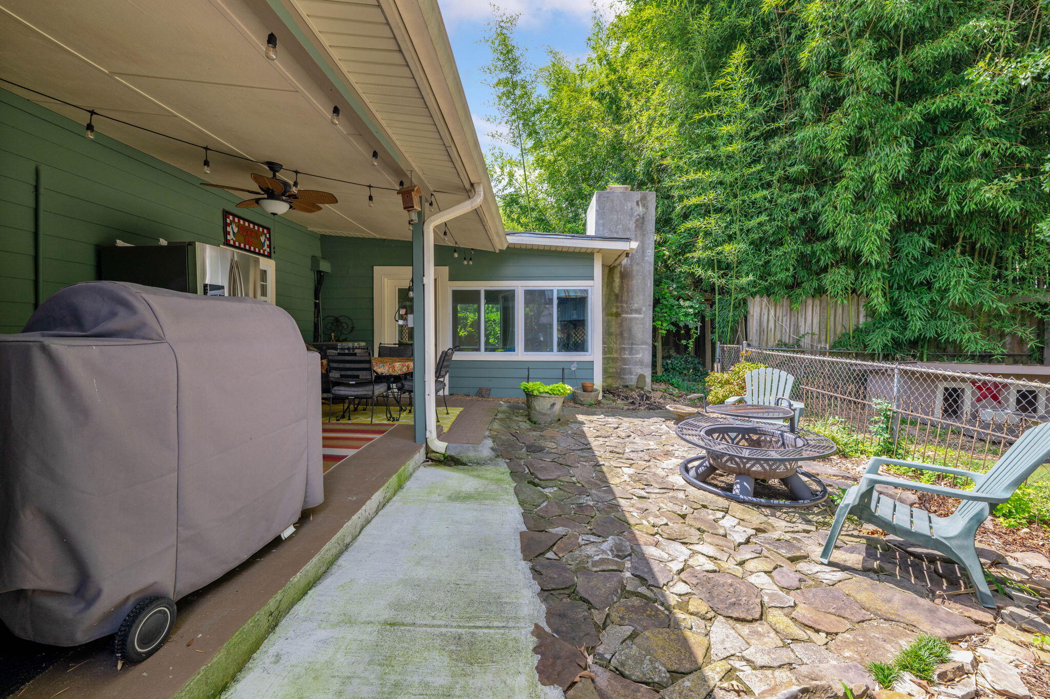 407 White Road