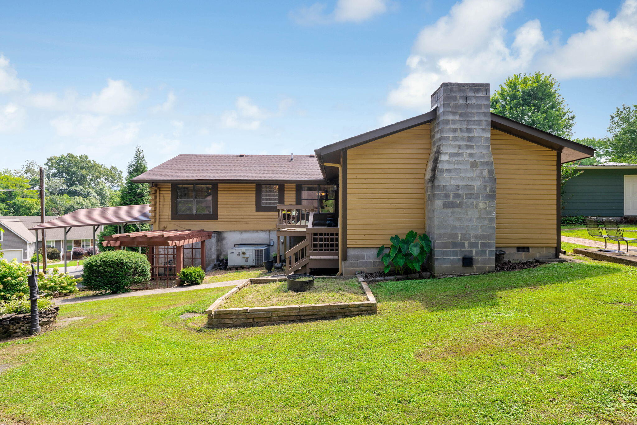 407 White Road