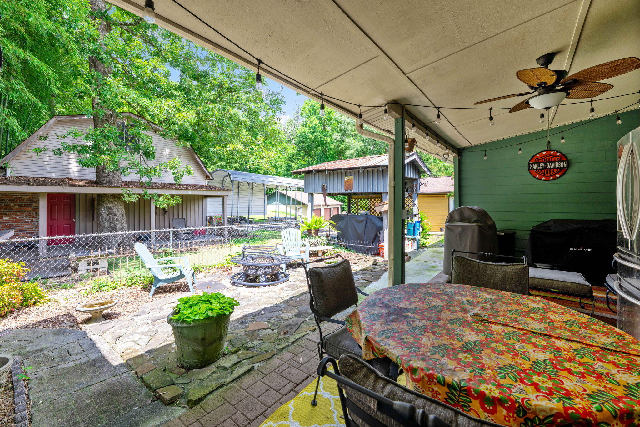 407 White Road
