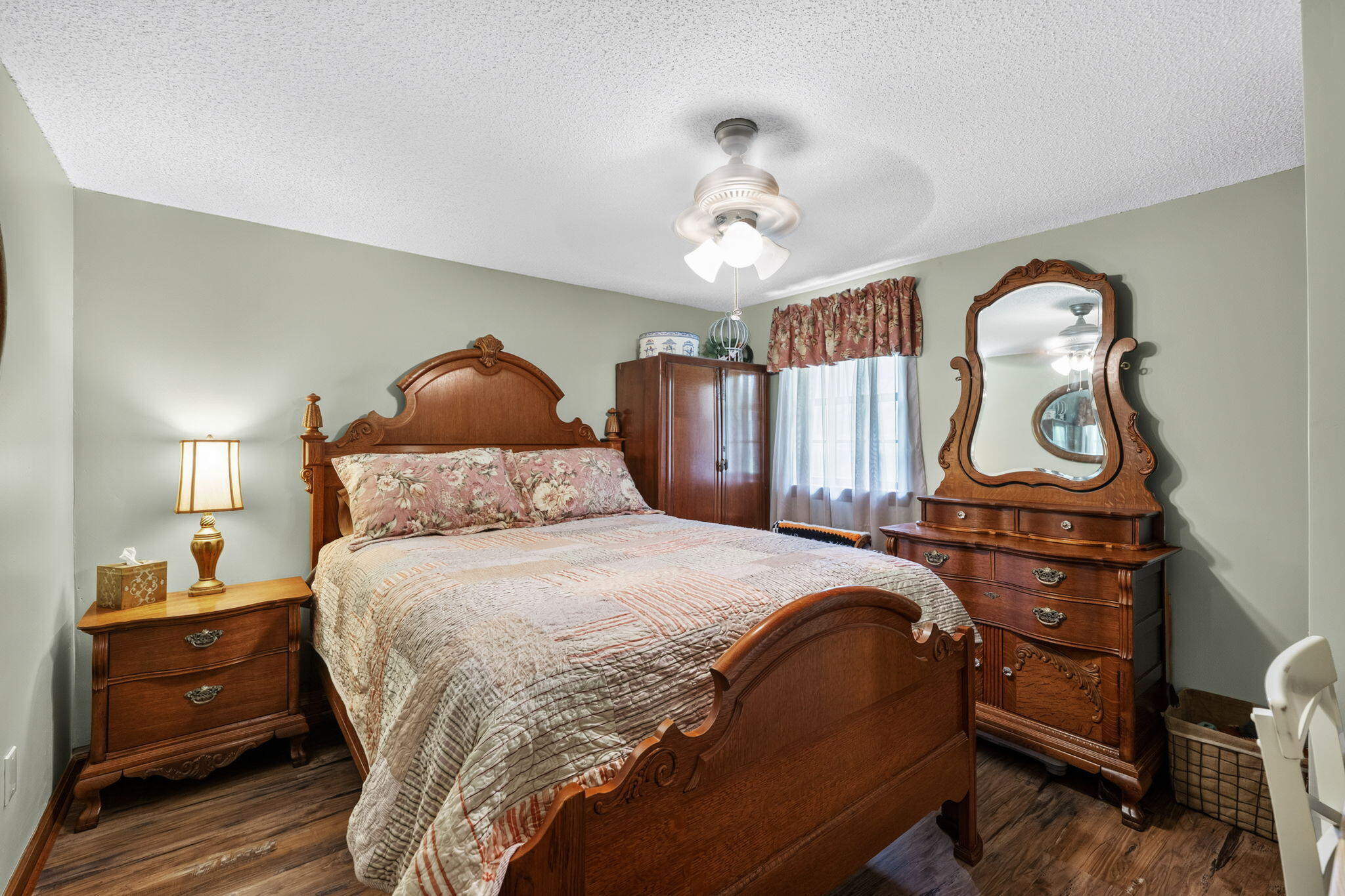 407 White Road