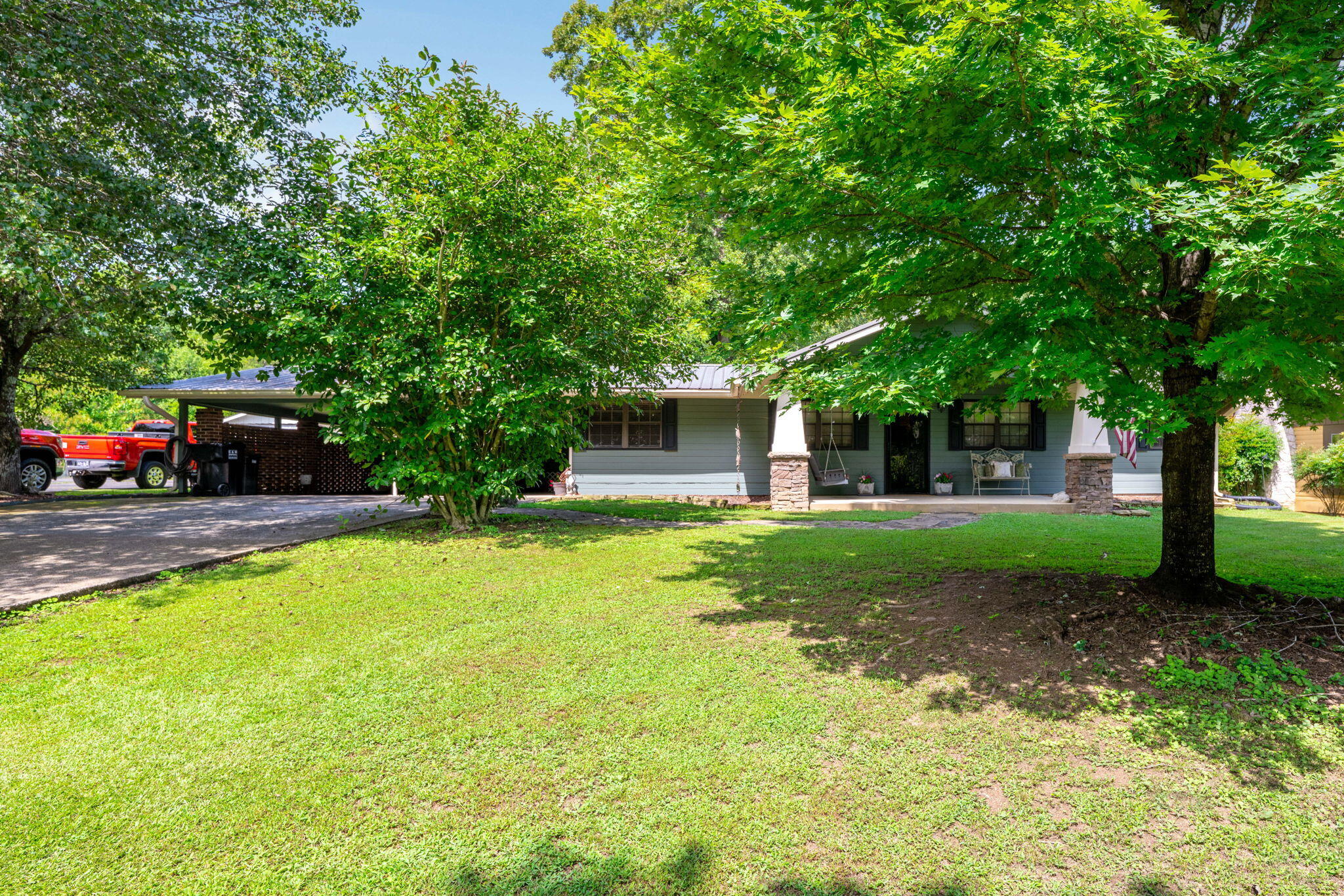 407 White Road