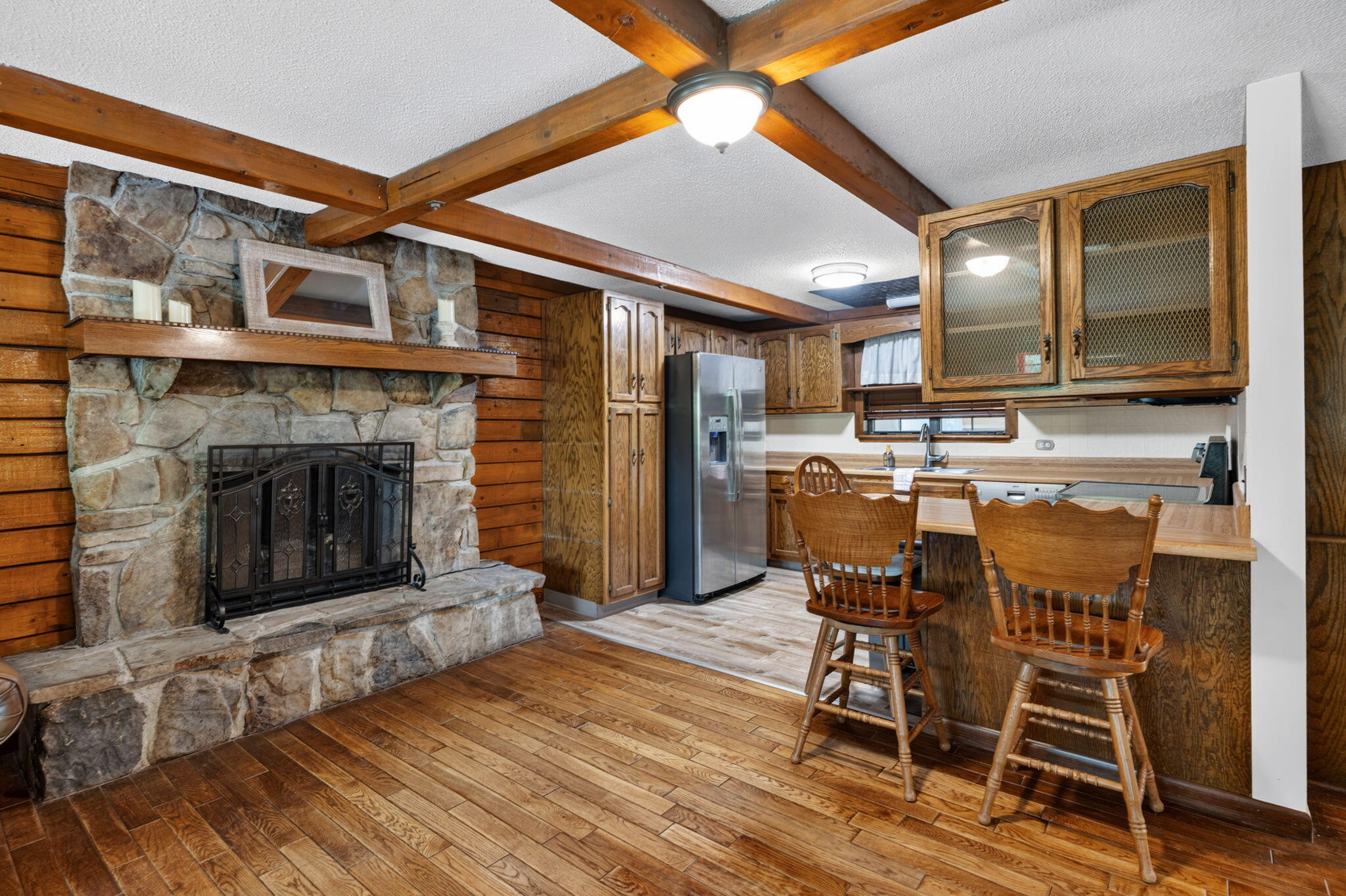 407 White Road