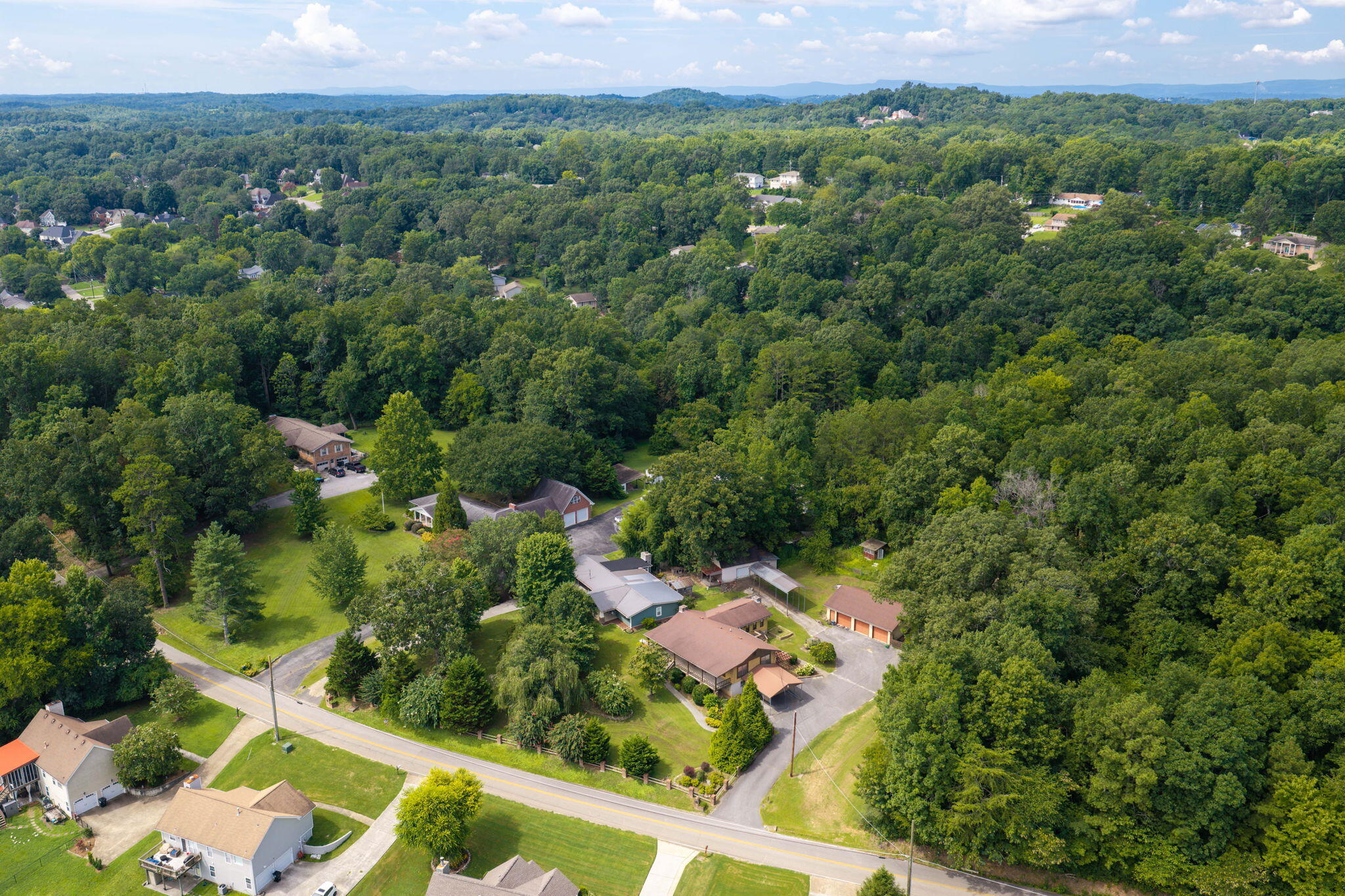 407 White Road