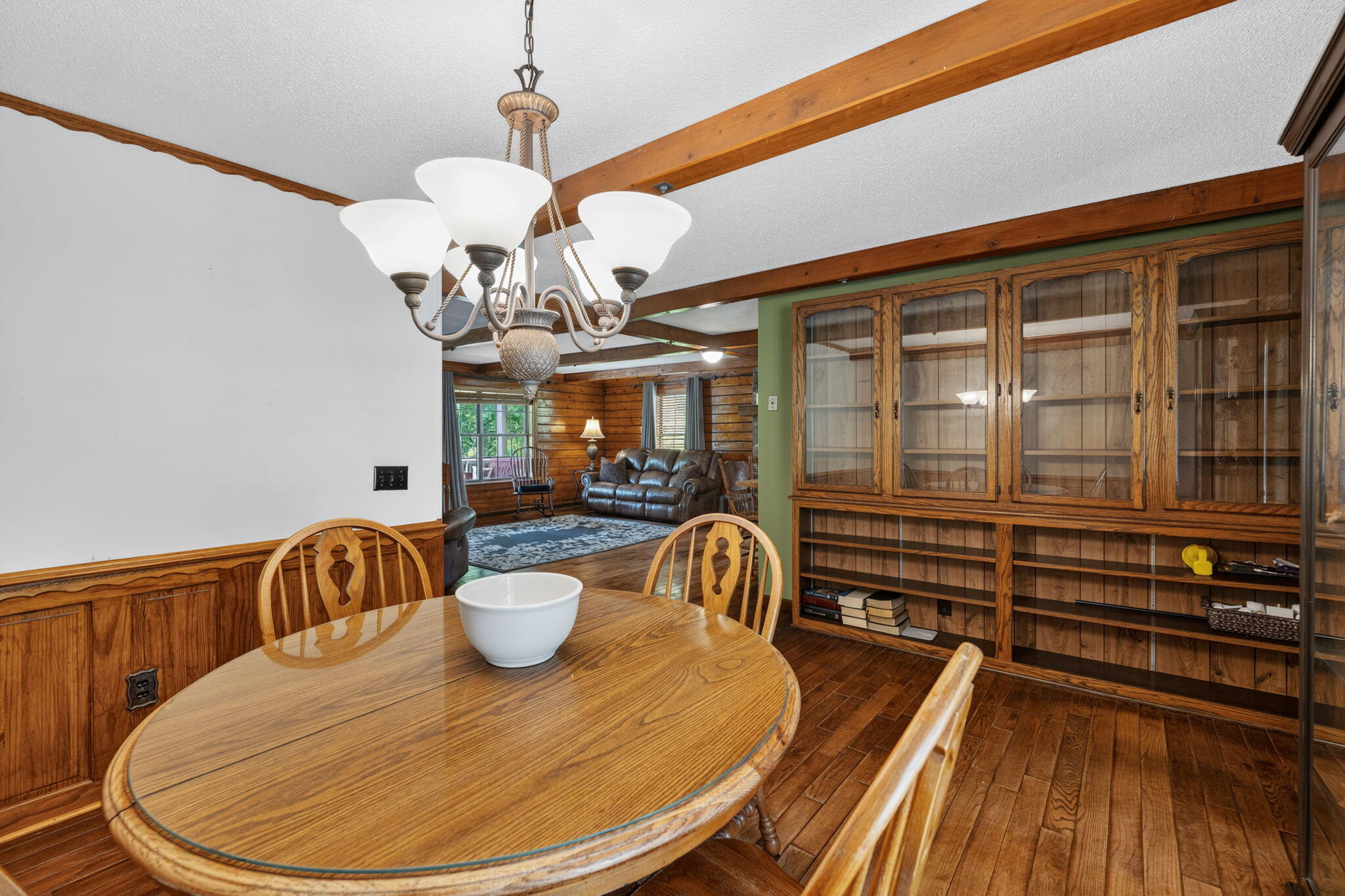 407 White Road