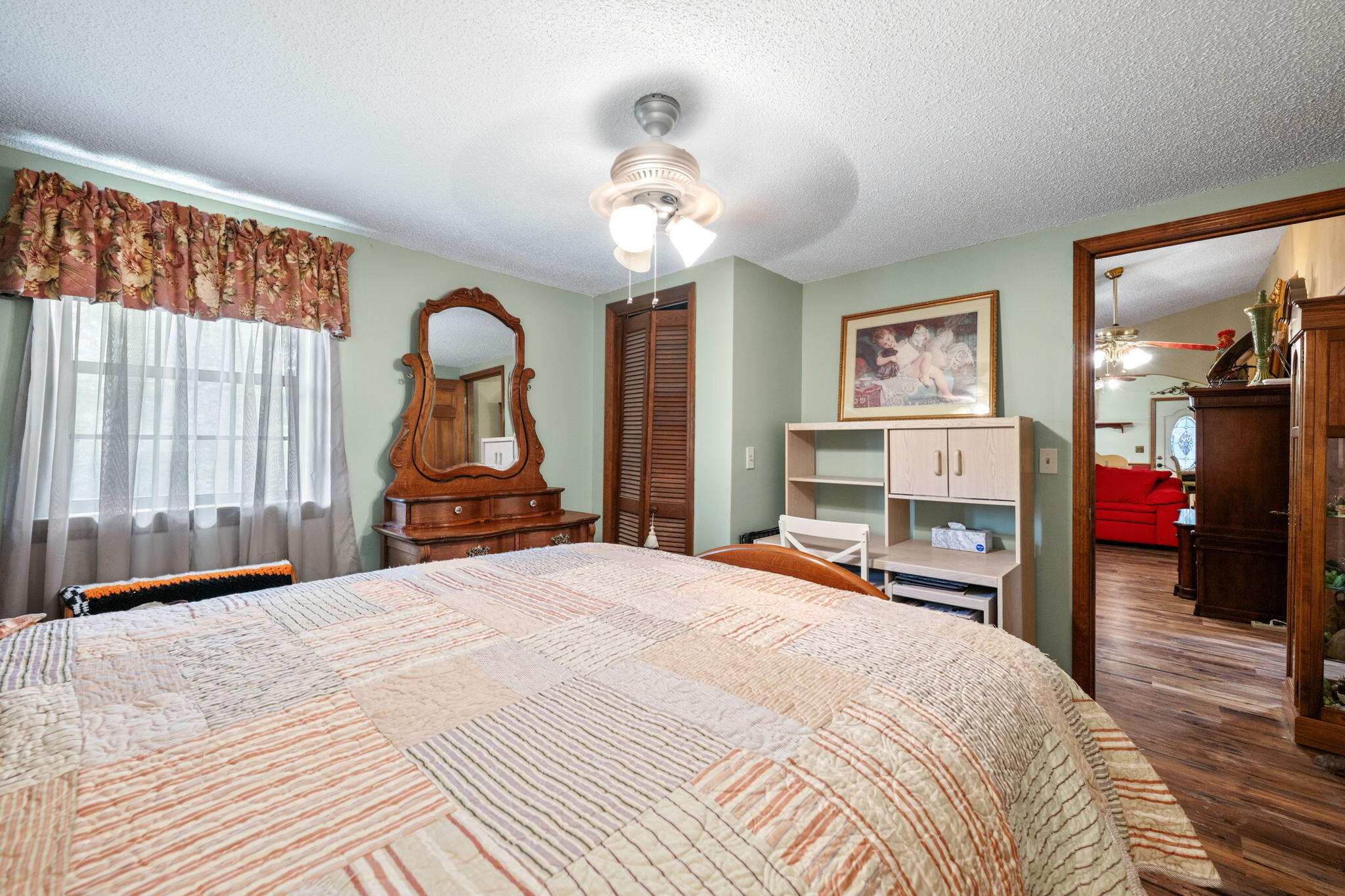 407 White Road