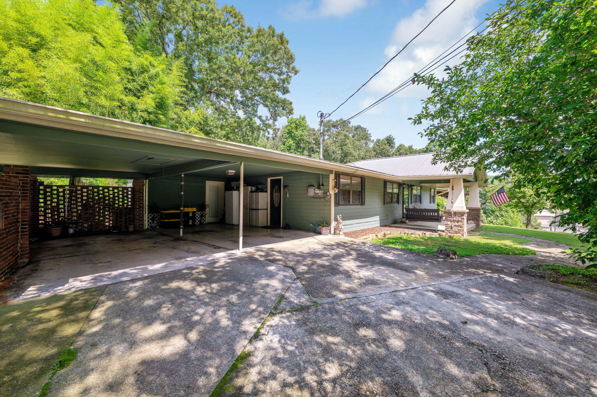 407 White Road