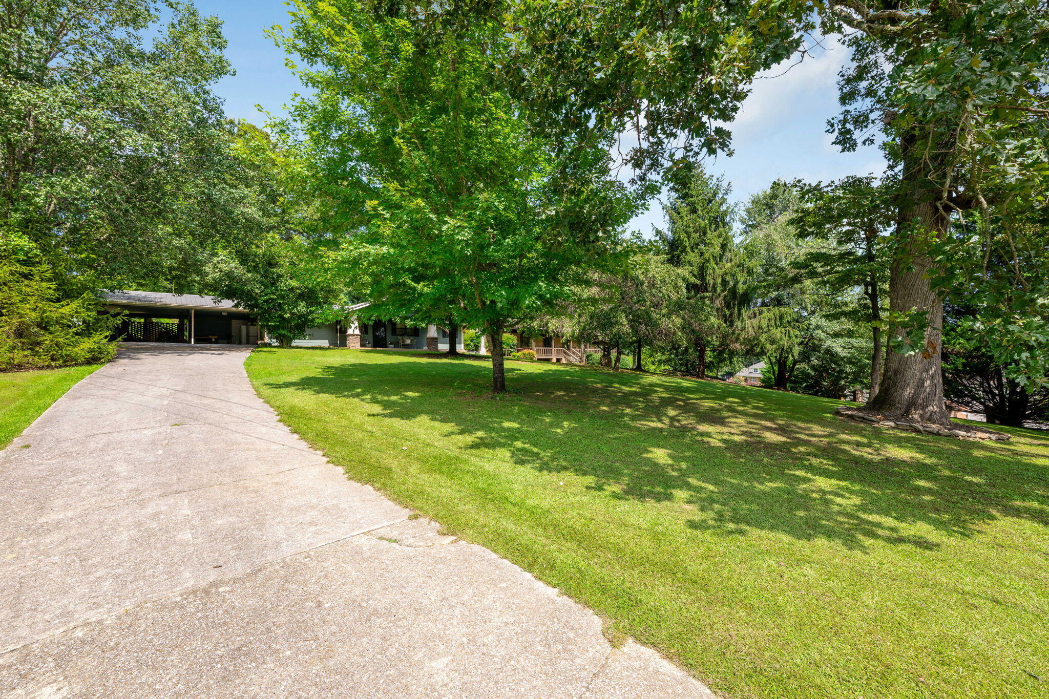 407 White Road