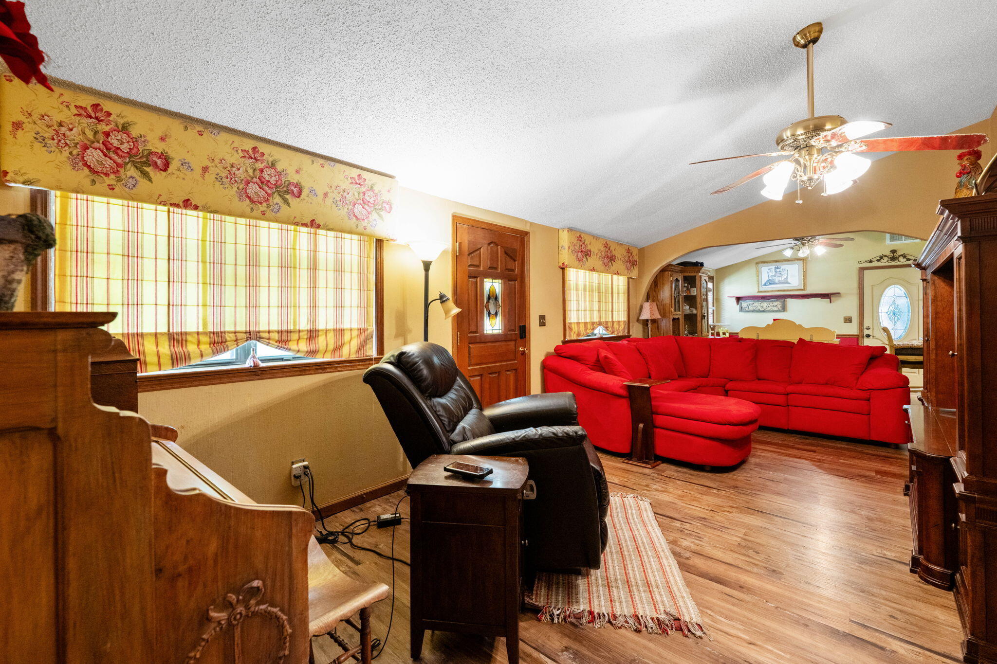 407 White Road