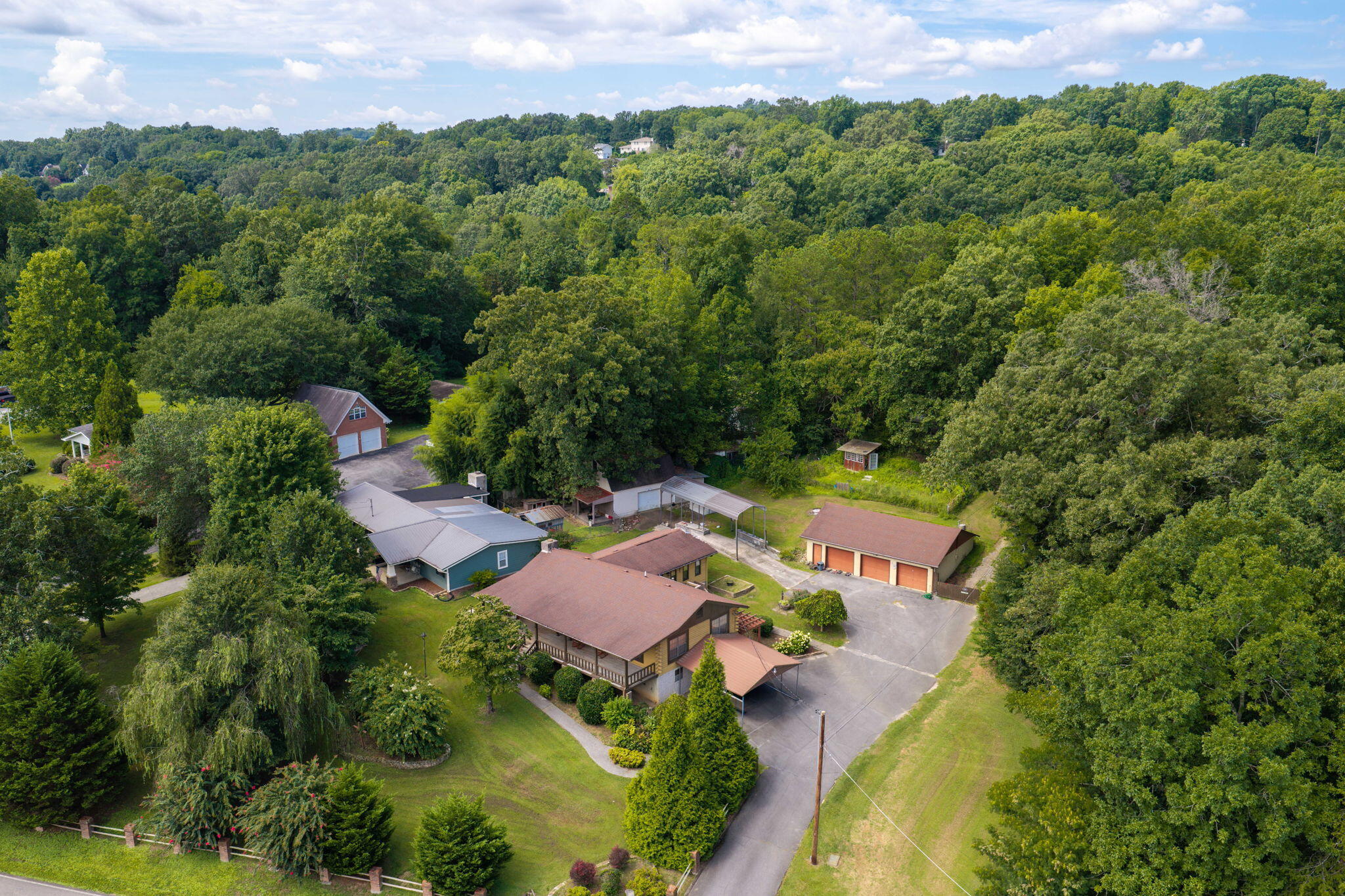 407 White Road