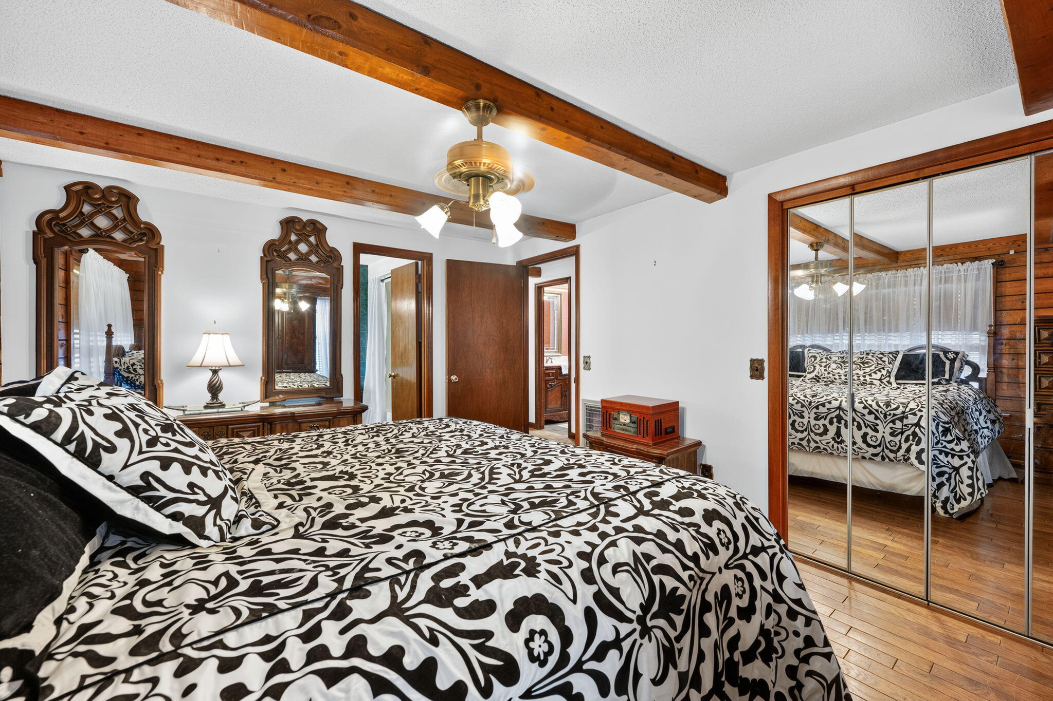 407 White Road