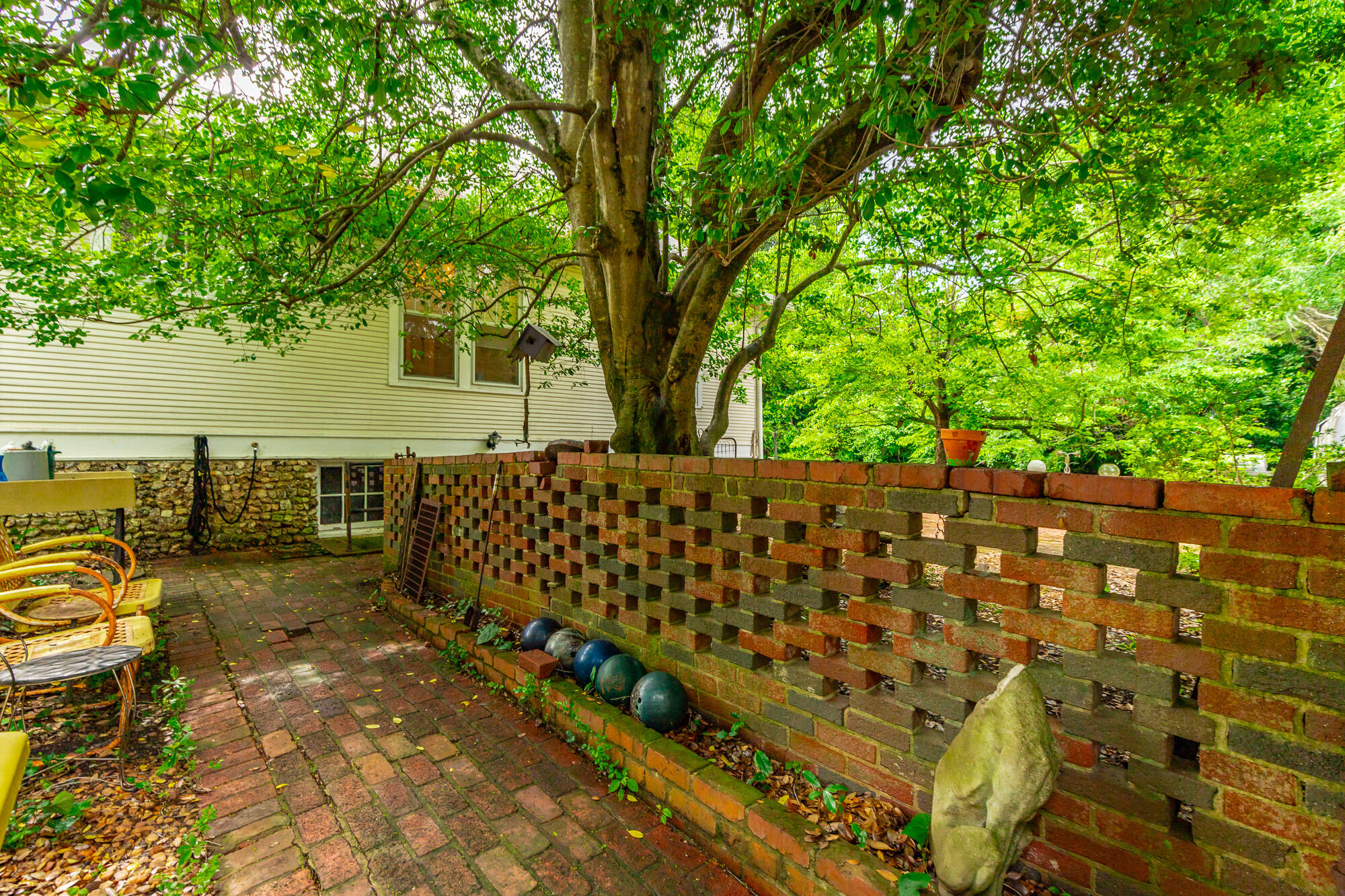 215 Gordon Street