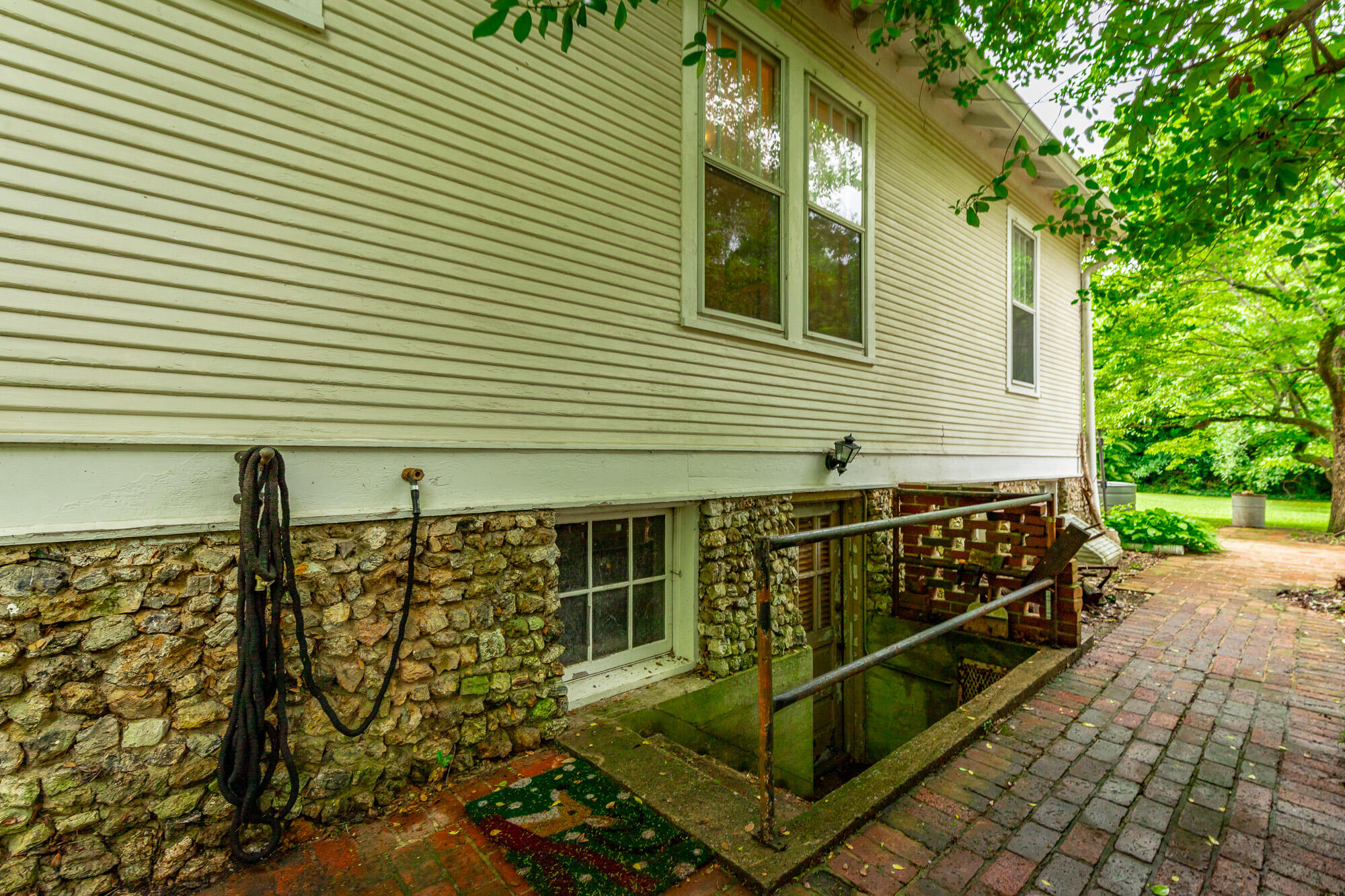 215 Gordon Street