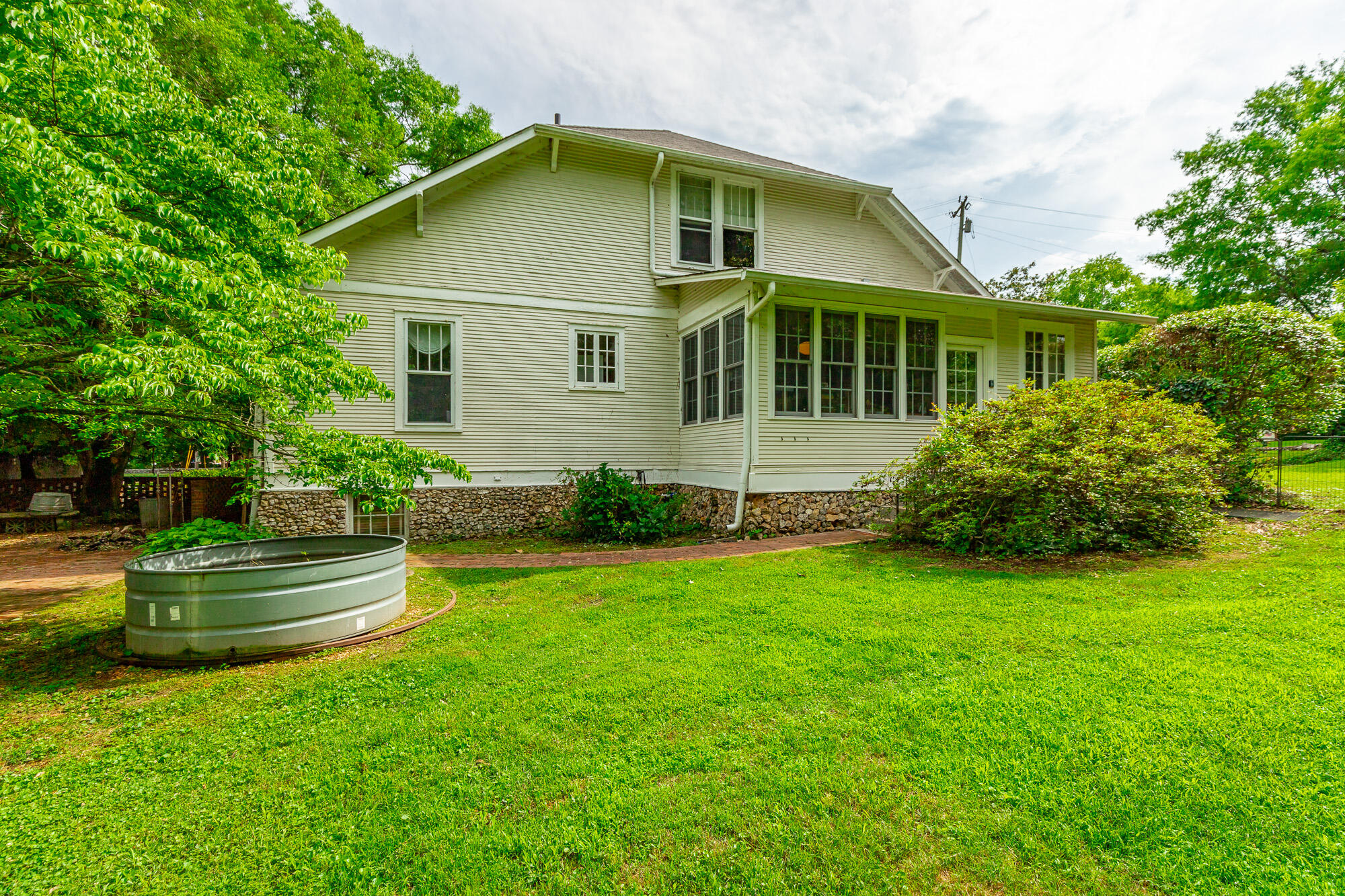 215 Gordon Street