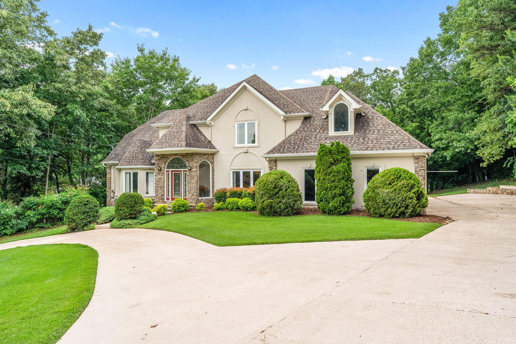 807 Candlewood Trail