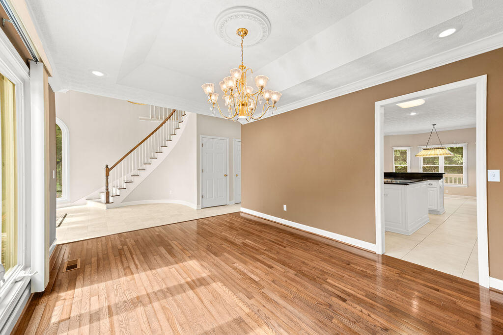 807 Candlewood Trail