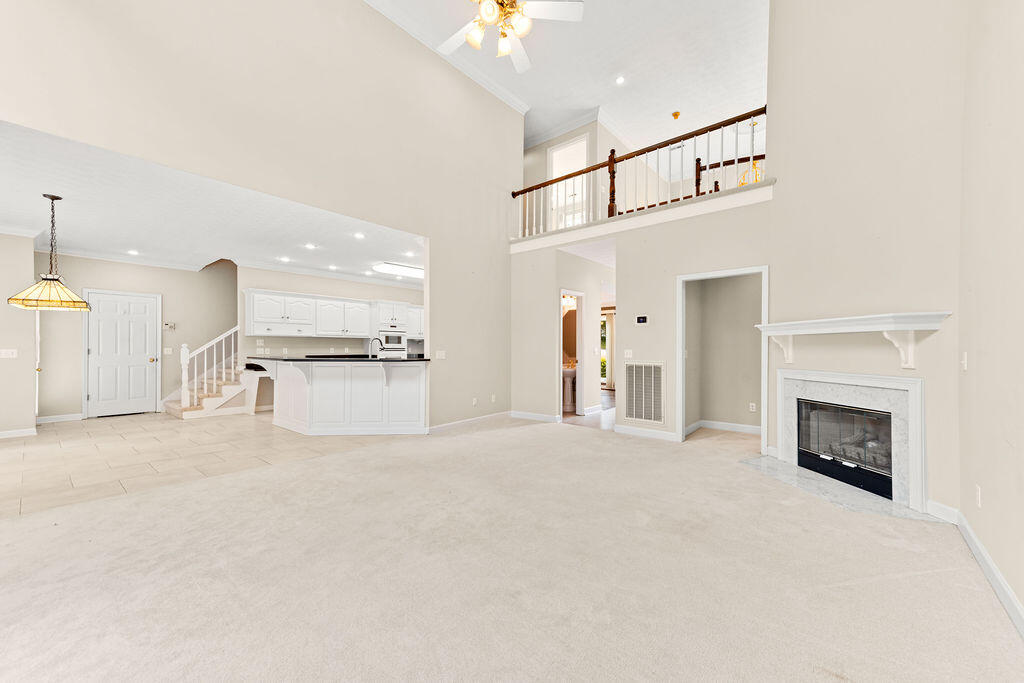 807 Candlewood Trail