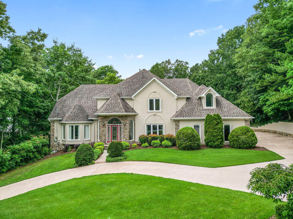 807 Candlewood Trail