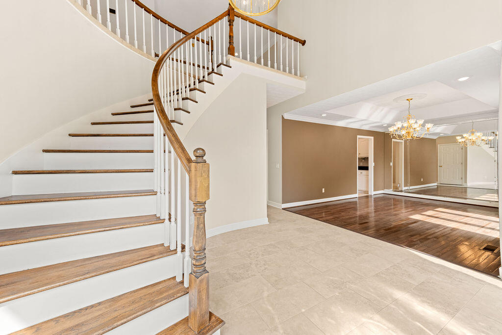 807 Candlewood Trail
