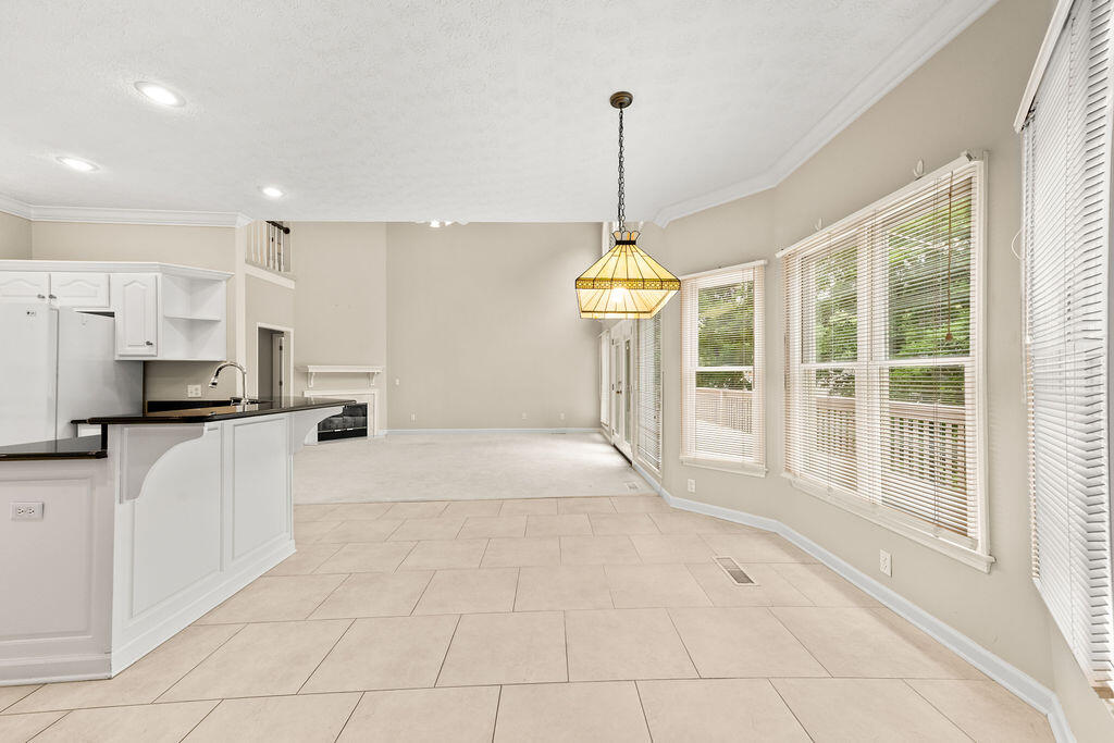 807 Candlewood Trail