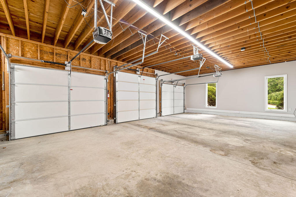 807 Candlewood Trail