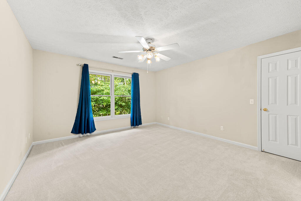 807 Candlewood Trail