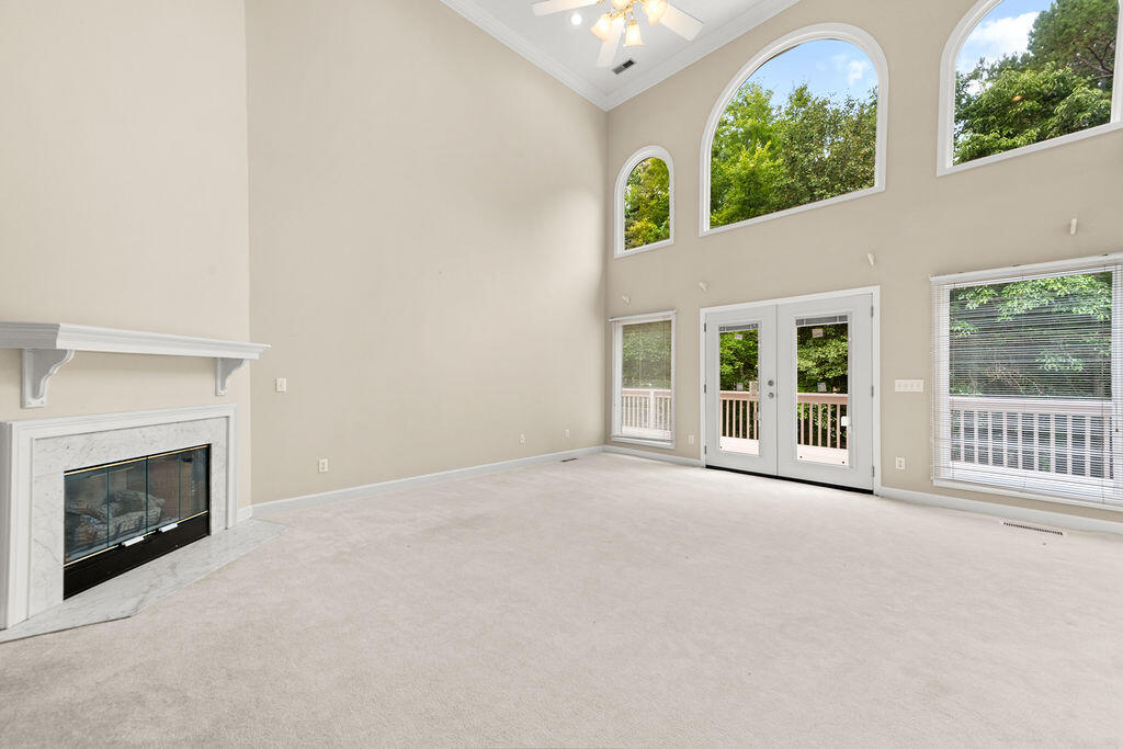807 Candlewood Trail