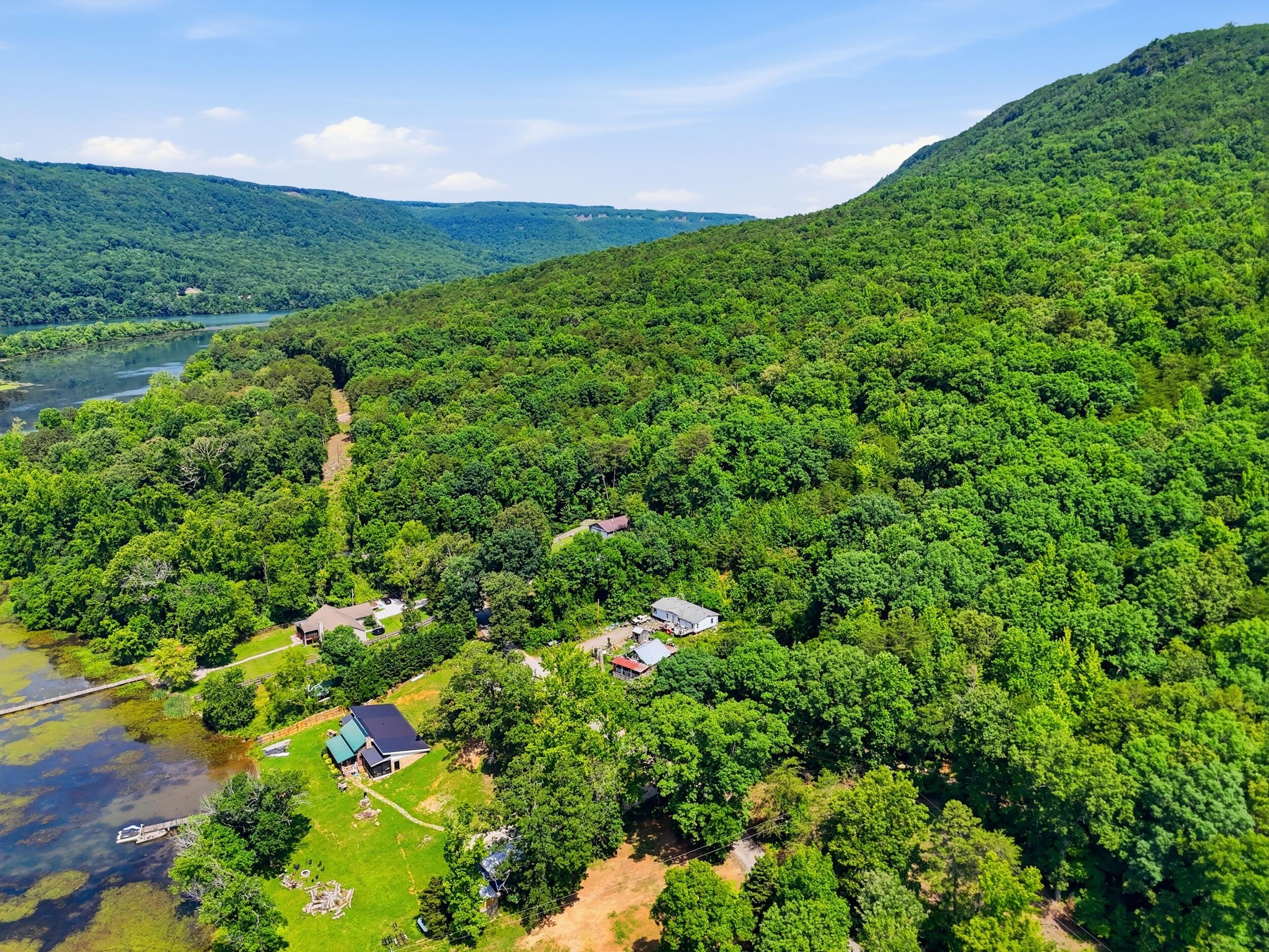 10153 Mullins Cove Road
