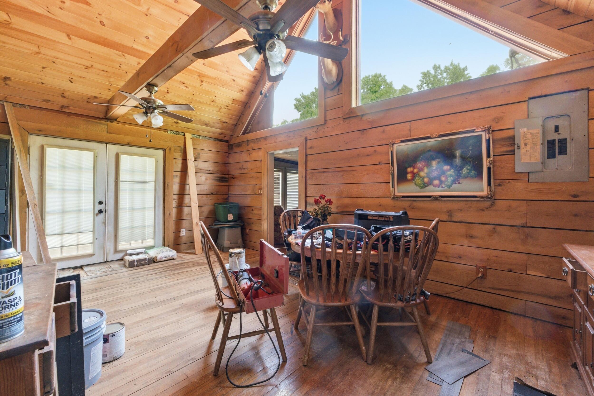 10153 Mullins Cove Road