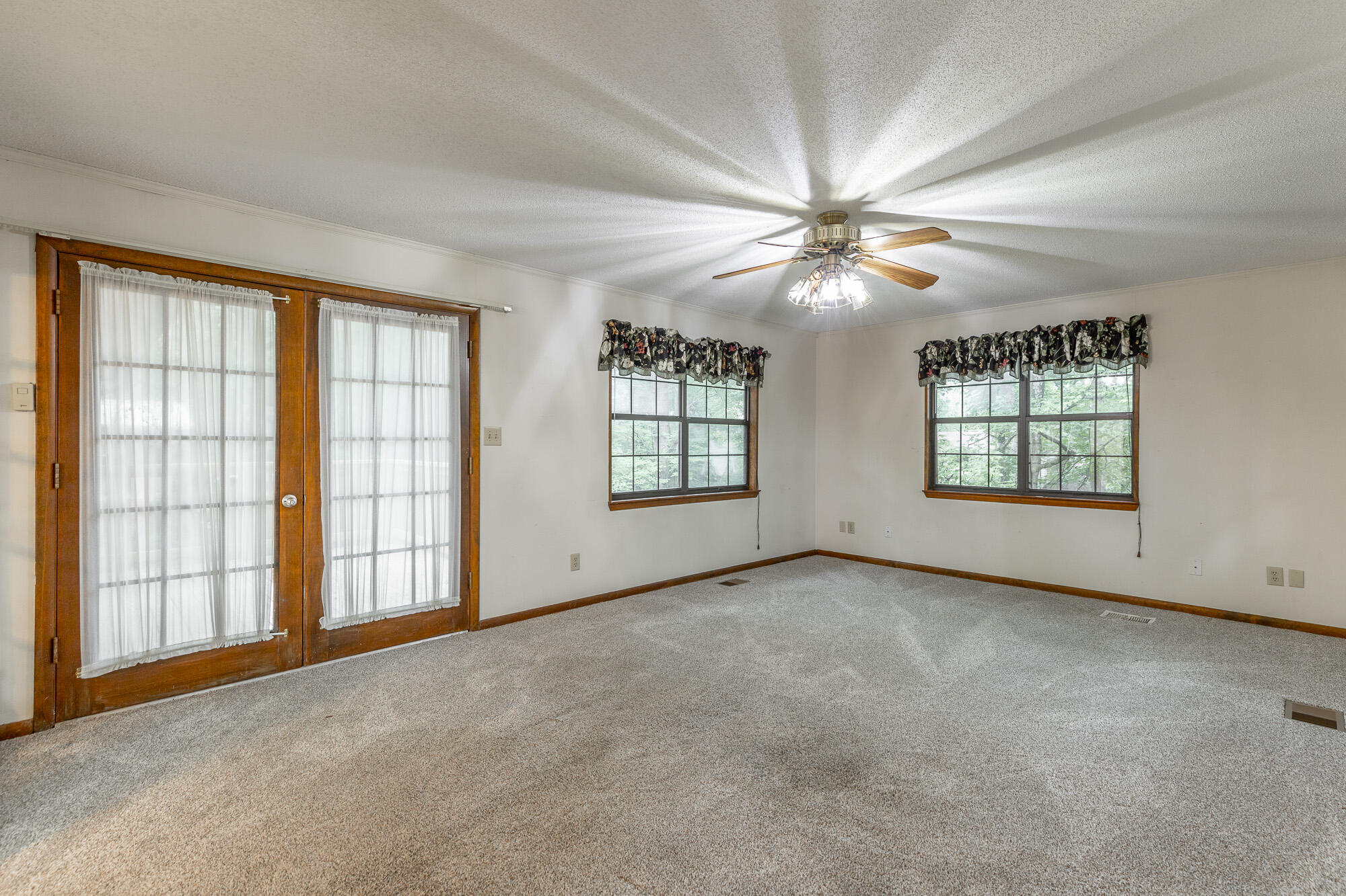445 Mohawk Drive