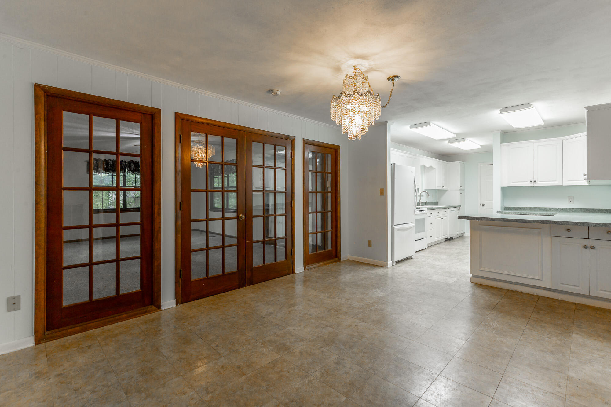 445 Mohawk Drive