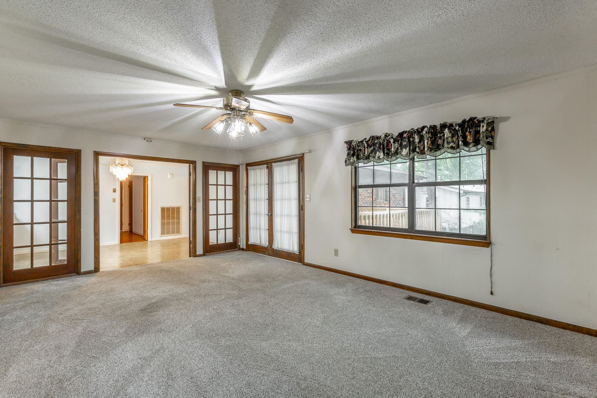445 Mohawk Drive