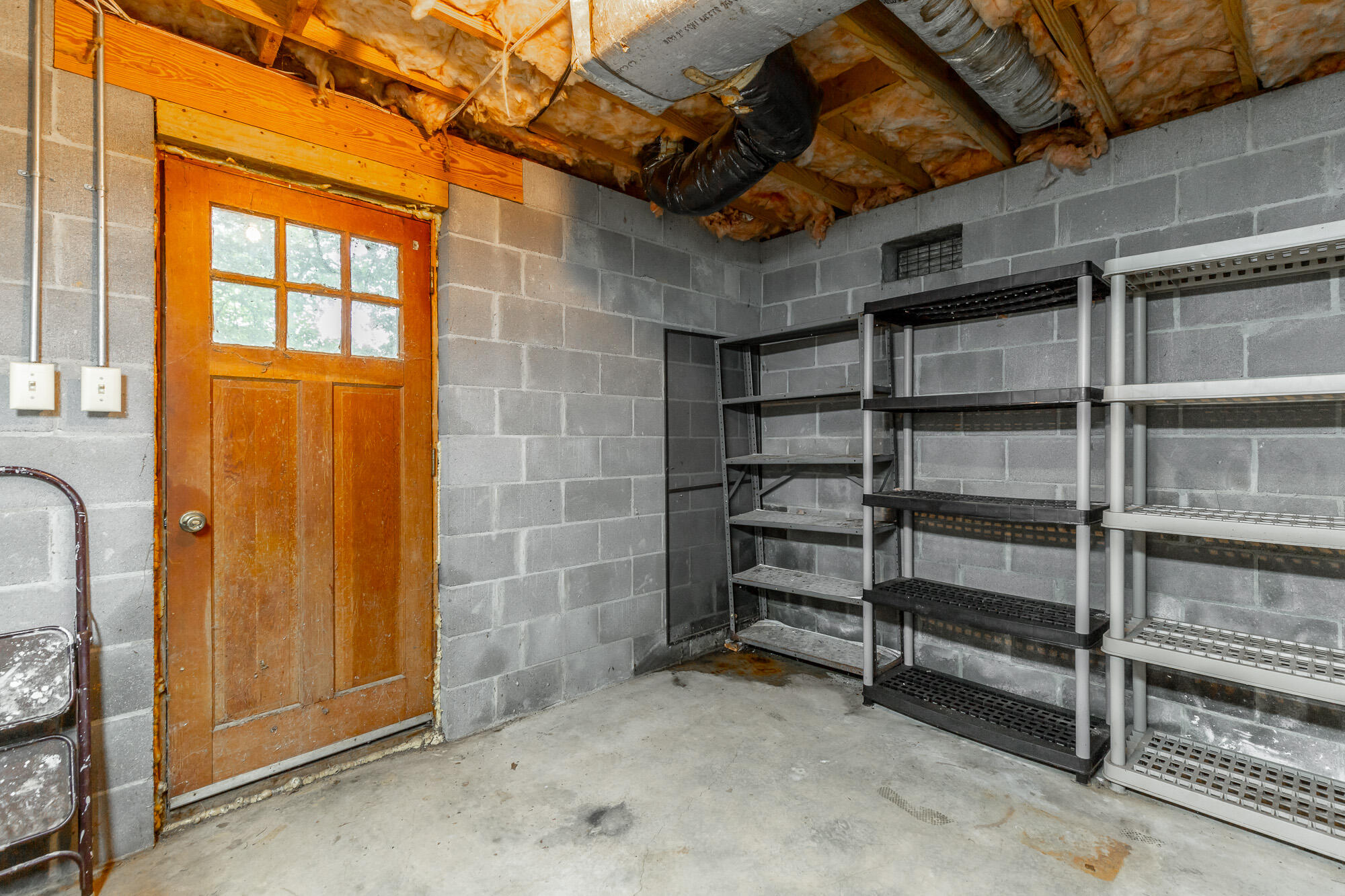 445 Mohawk Drive