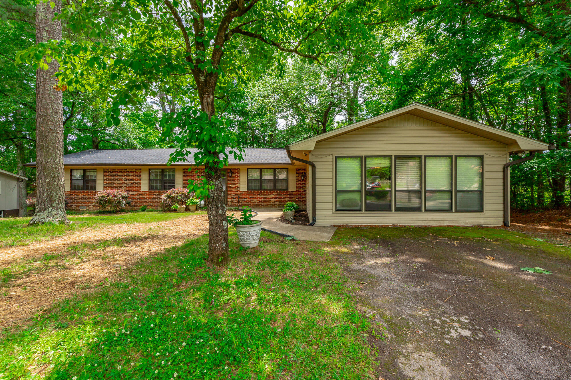 445 Mohawk Drive