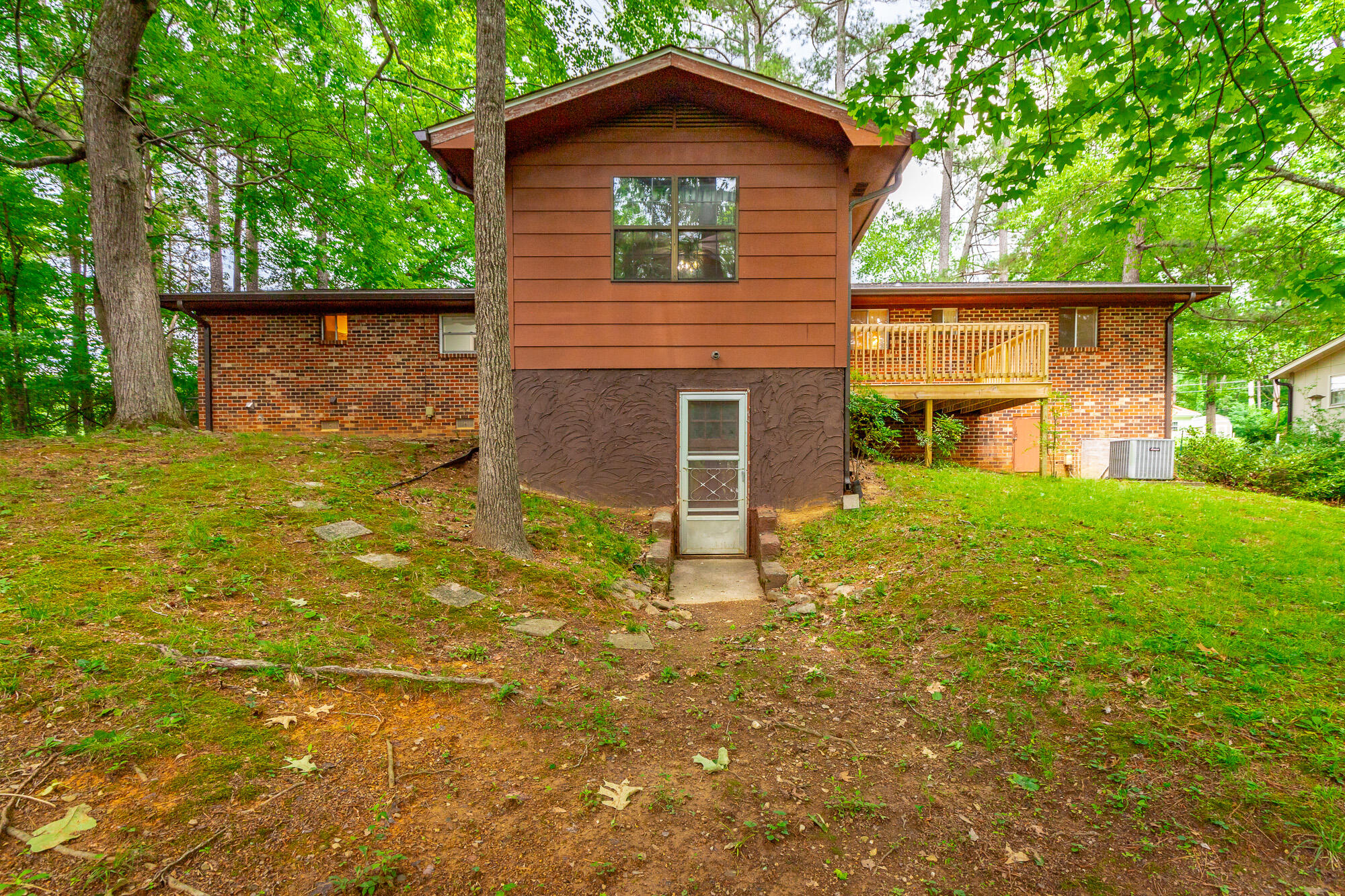 445 Mohawk Drive