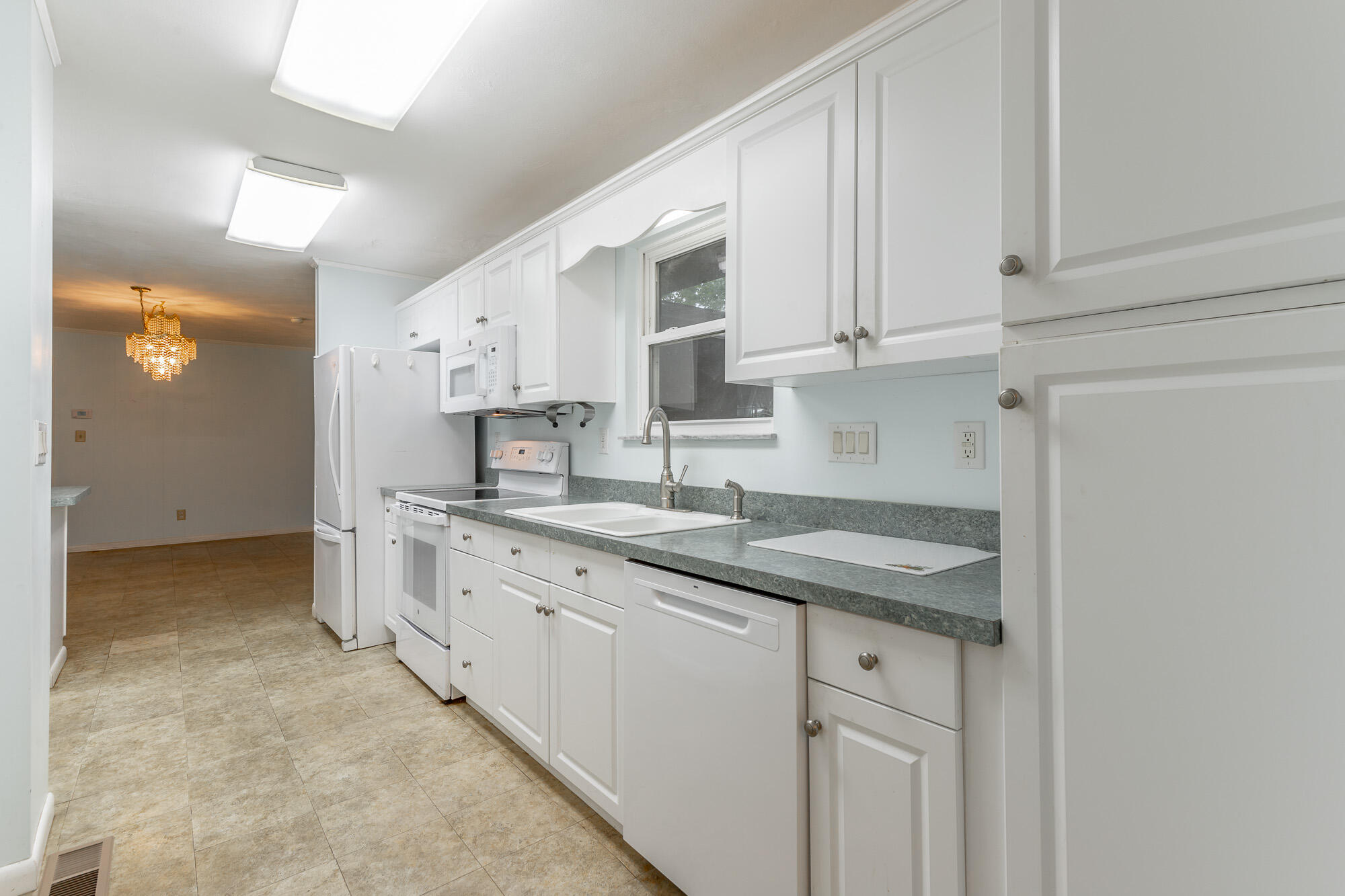 445 Mohawk Drive