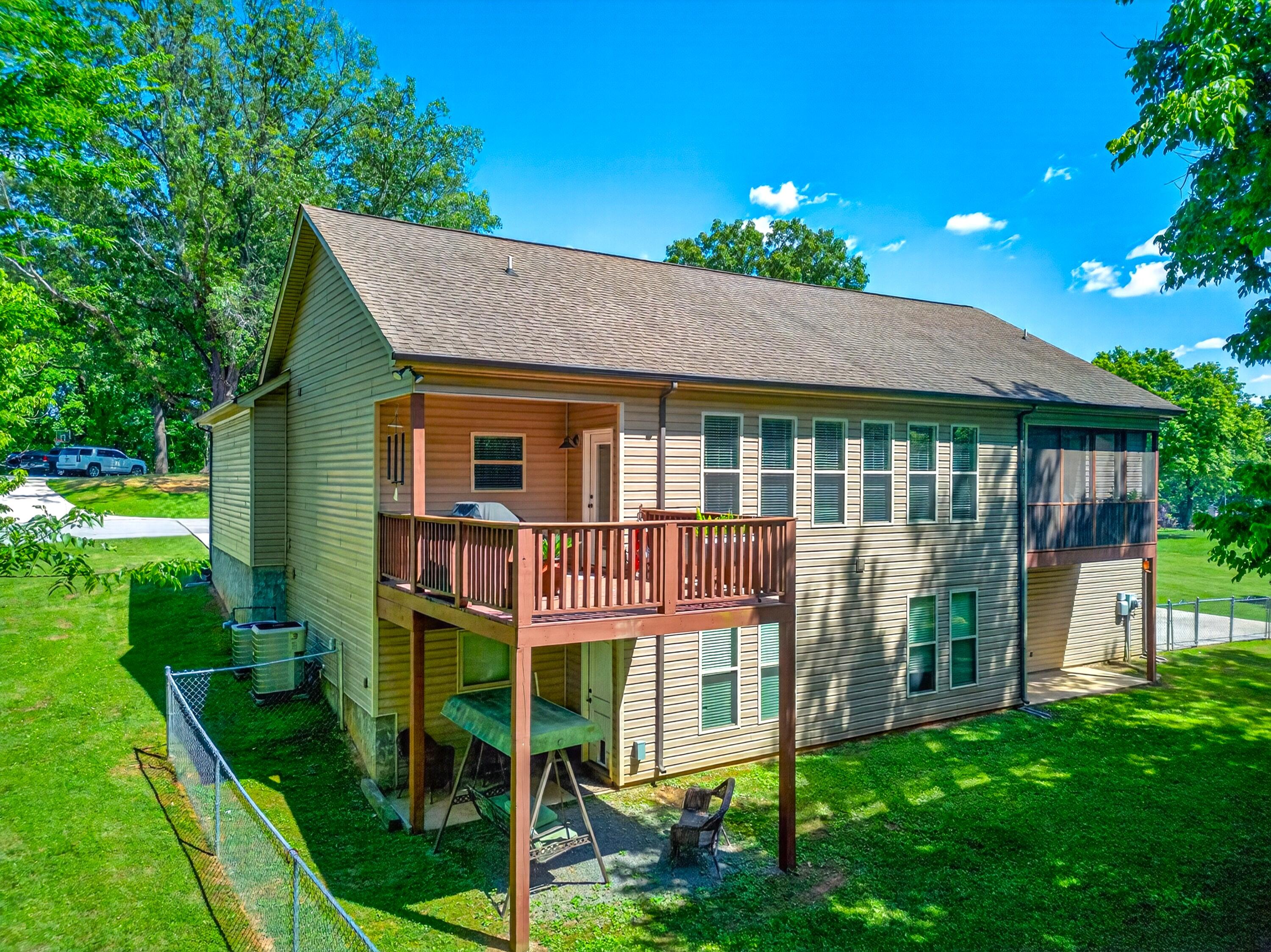 2356 Gale Lane