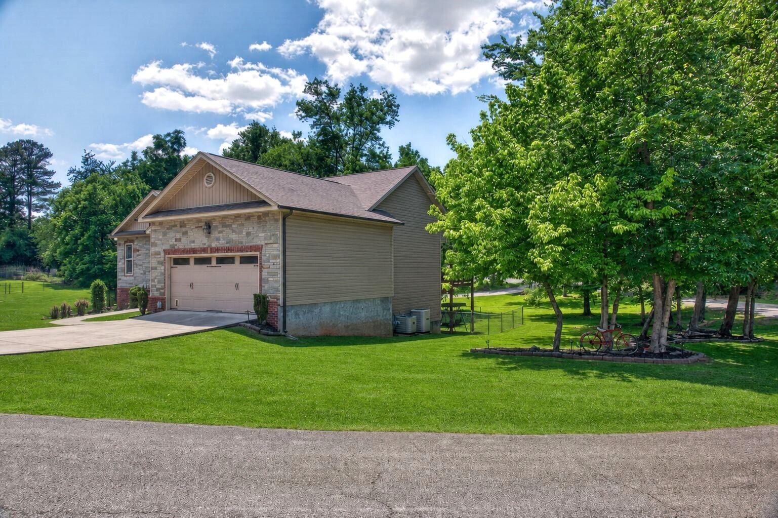 2356 Gale Lane