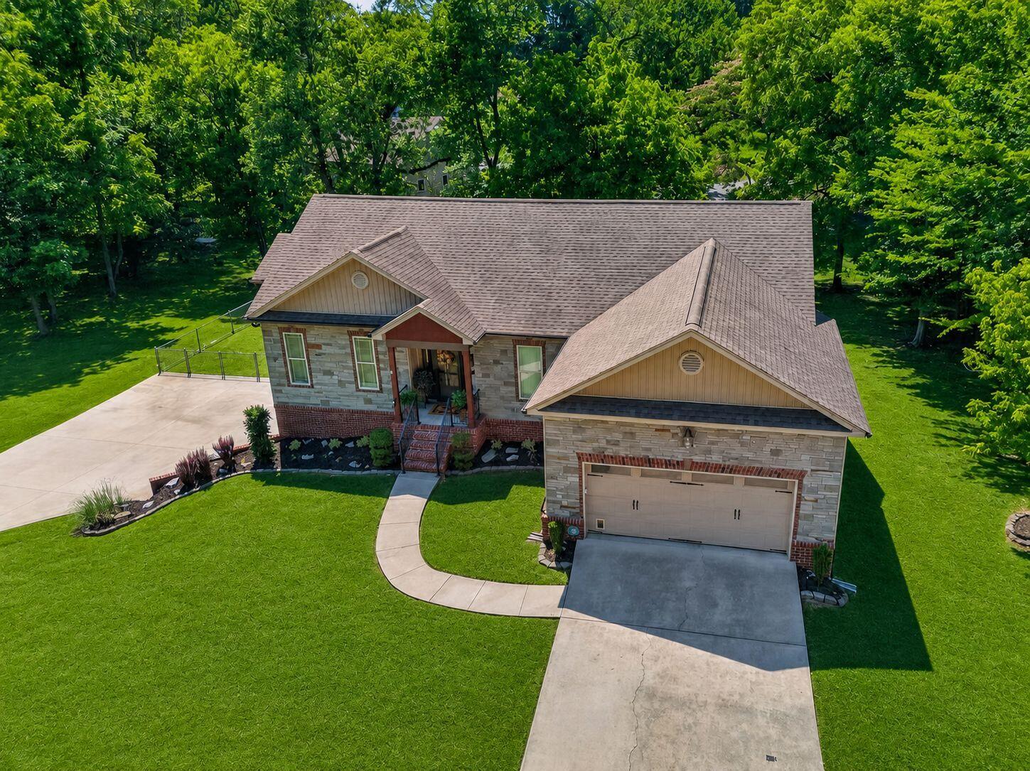 2356 Gale Lane