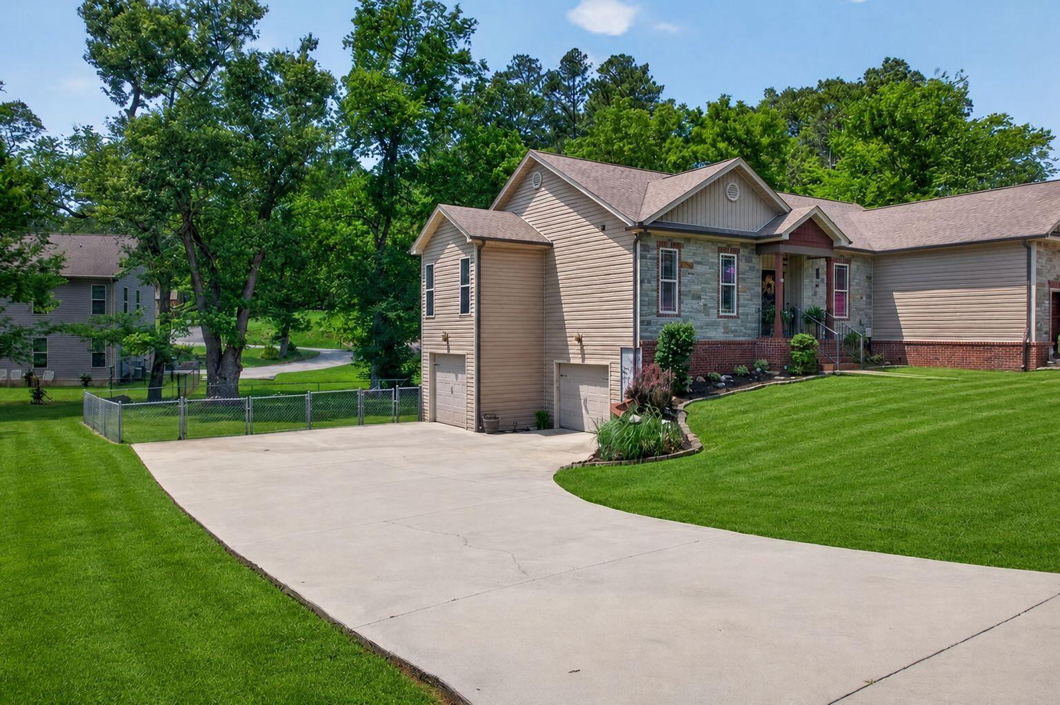 2356 Gale Lane