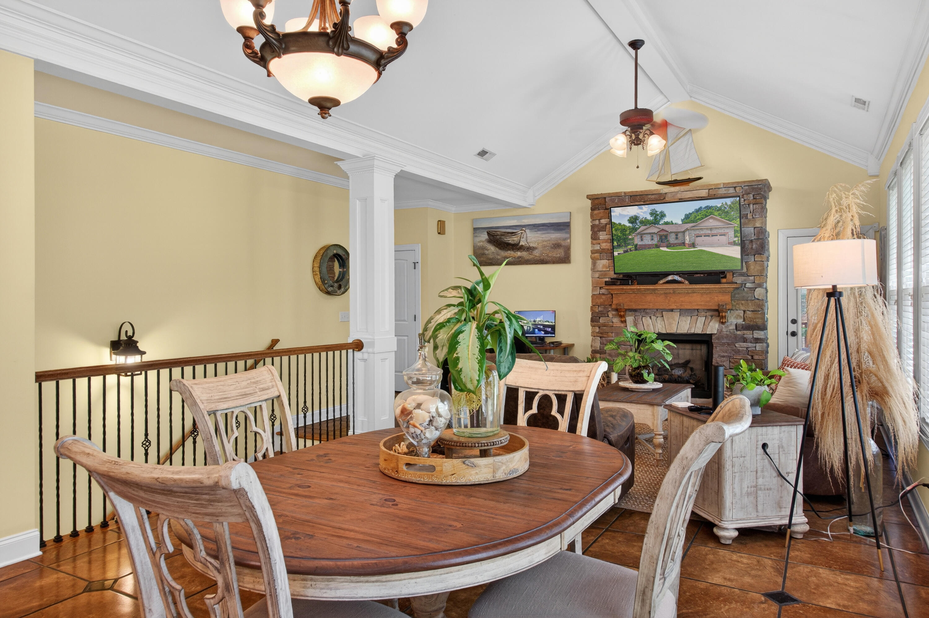 2356 Gale Lane